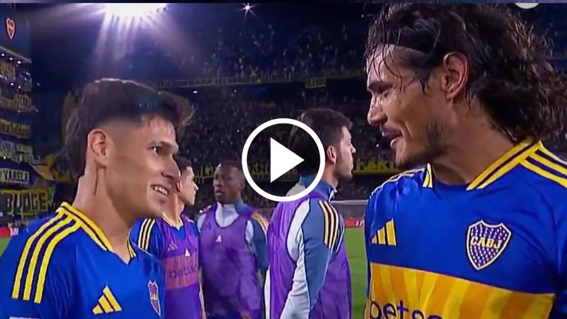El reclamo de Edinson Cavani a Brian Aguirre