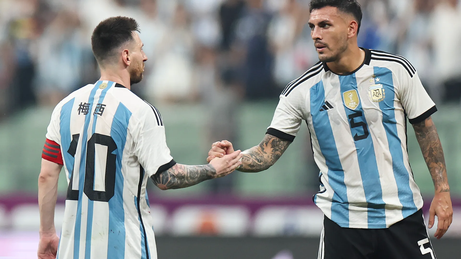 Messi y Paredes en la Selección Argentina