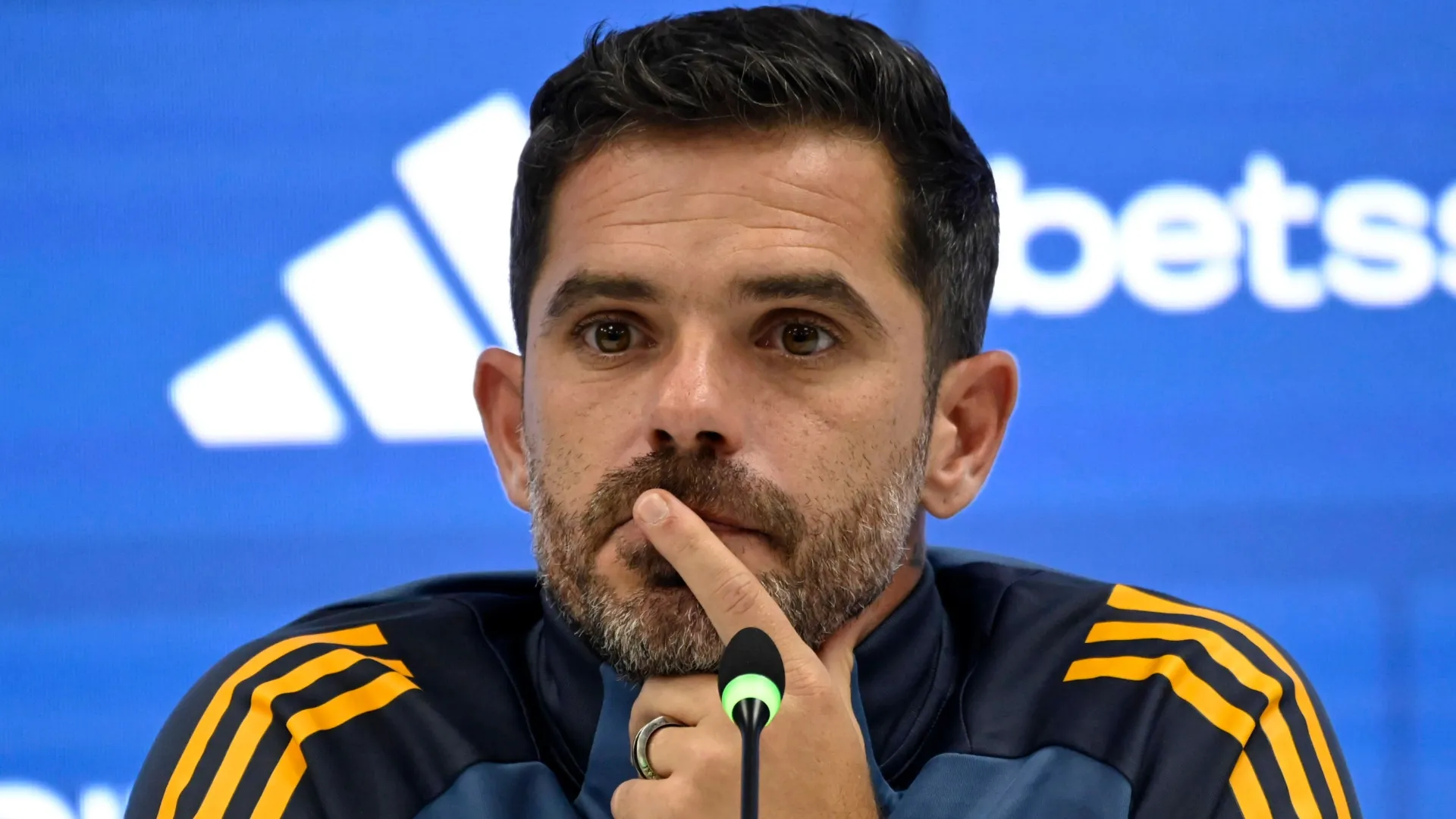 ¿Busca un equipo ideal? Gago blanqueó su postura sobre un "once de memoria" en Boca