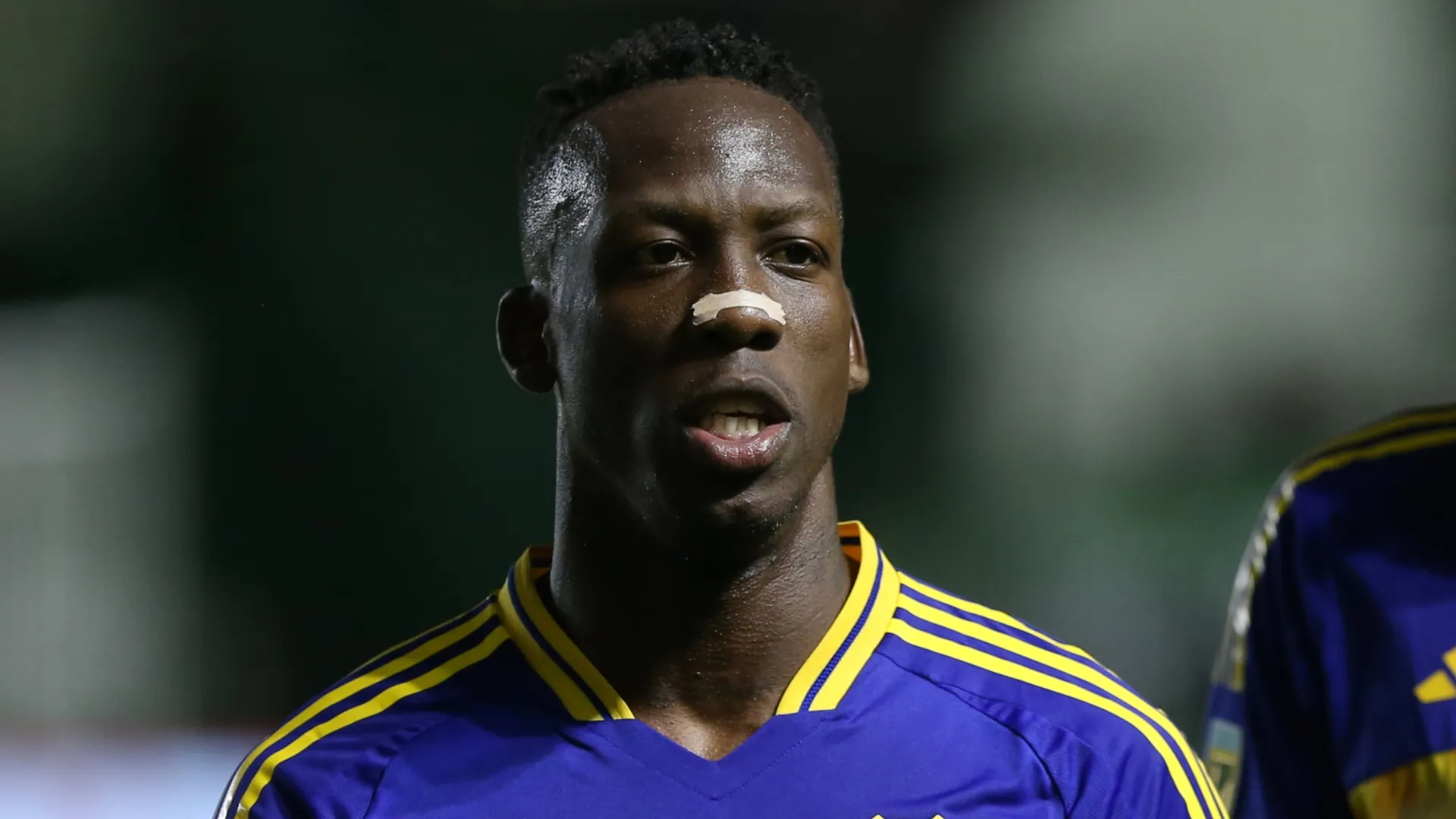 La condición que pone Luis Advíncula para irse de Boca y volver al fútbol peruano
