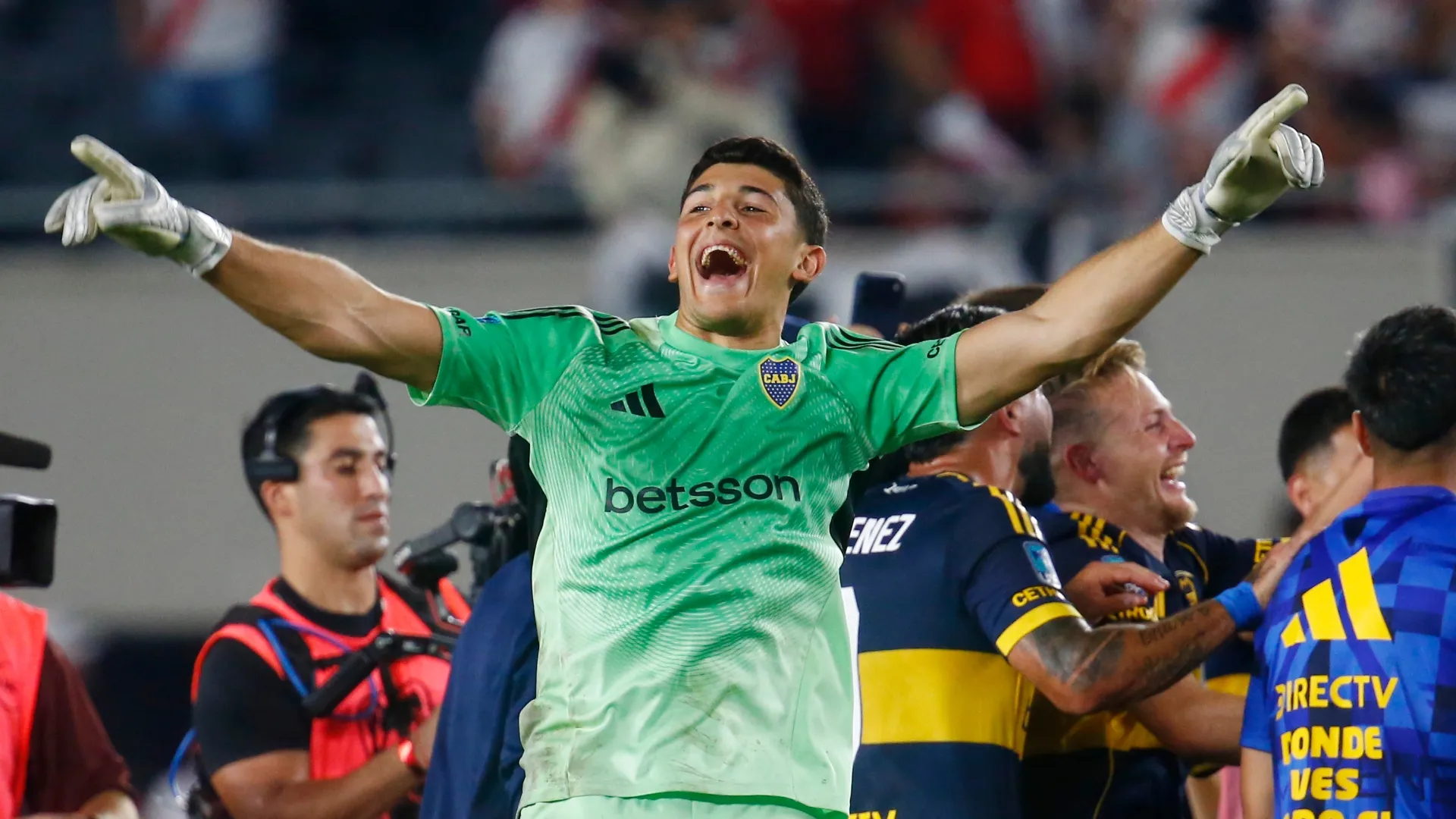 Habló Brey: qué le dijo Riquelme, elogios para Úbeda y un mensaje para Paredes y Marchesín