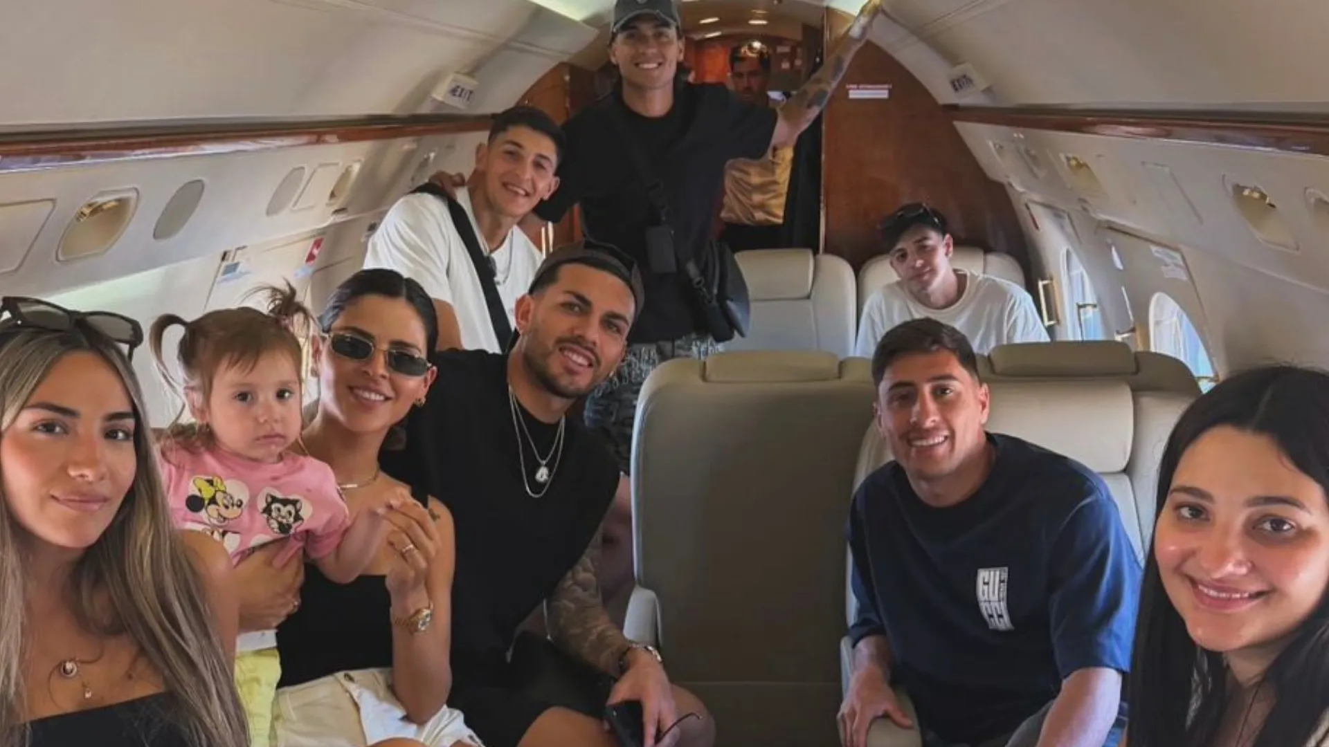 Paredes, en avión privado junto a Zeballos, Merentiel y Brey: el motivo del viaje juntos