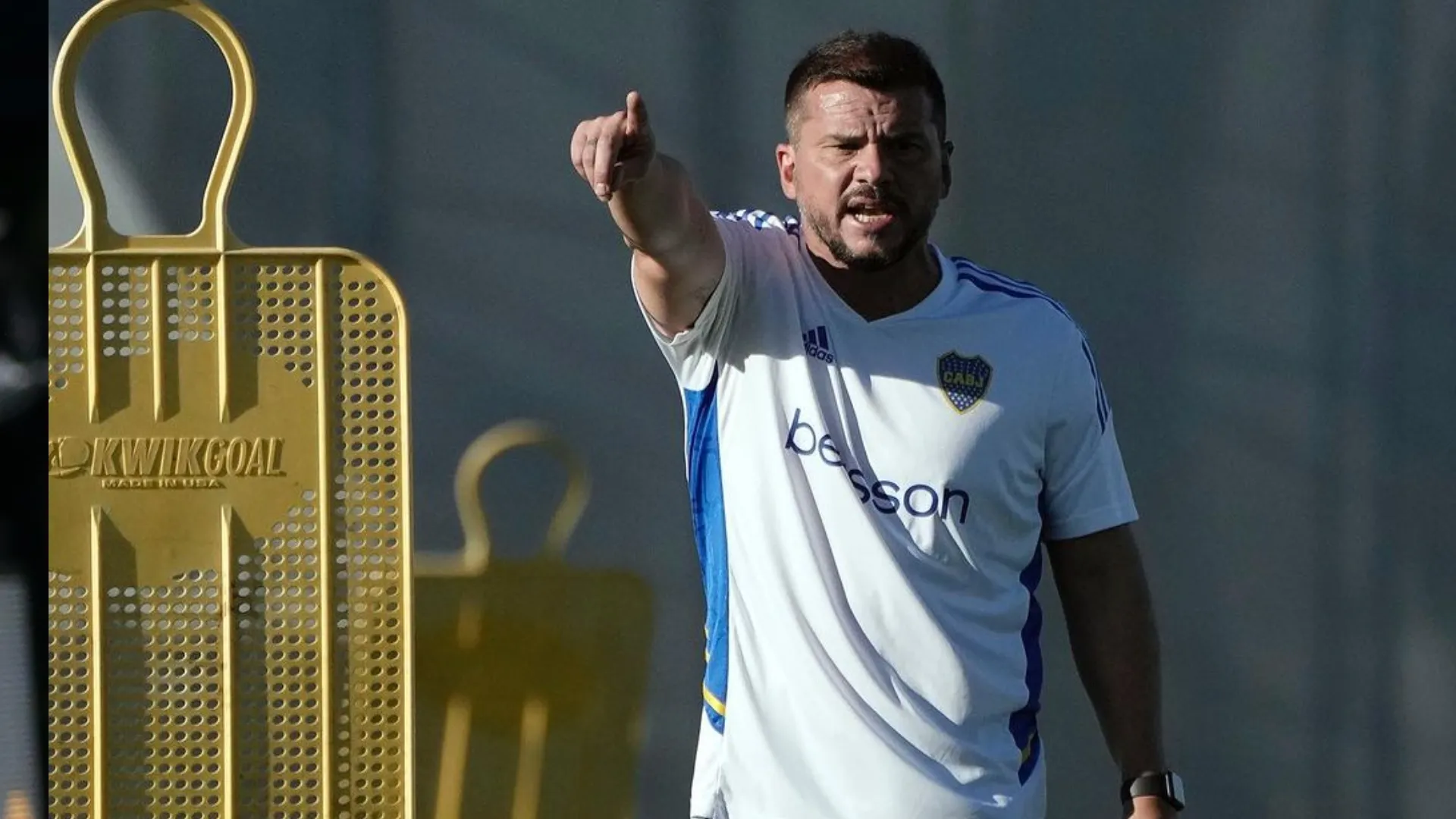 Dos cambios: el equipo de Herrón para jugar contra San Lorenzo