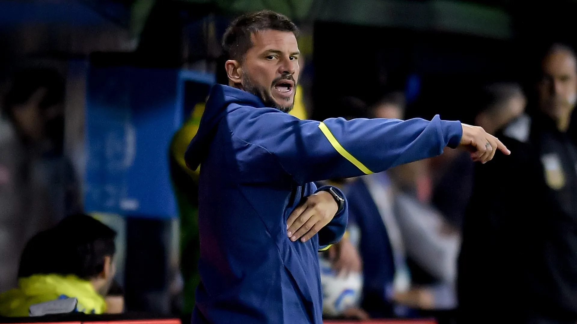 Mariano Herrón probó un cambio en un momento de la práctica y podría darse si Boca necesita remontar ante Lanús