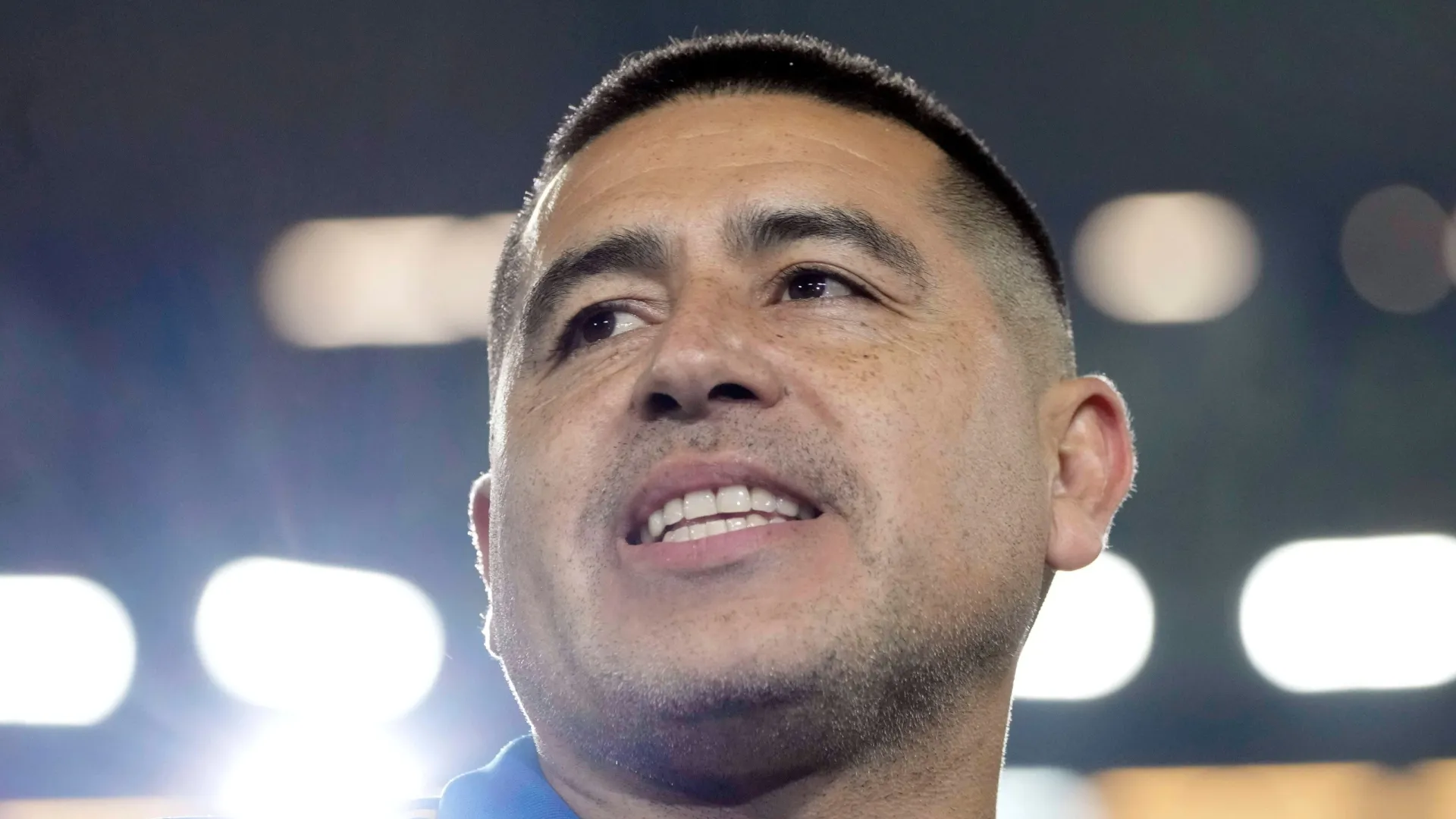 ¿Se cierra el lunes? Riquelme espera a la final del torneo para acelerar por Marco Pellegrino