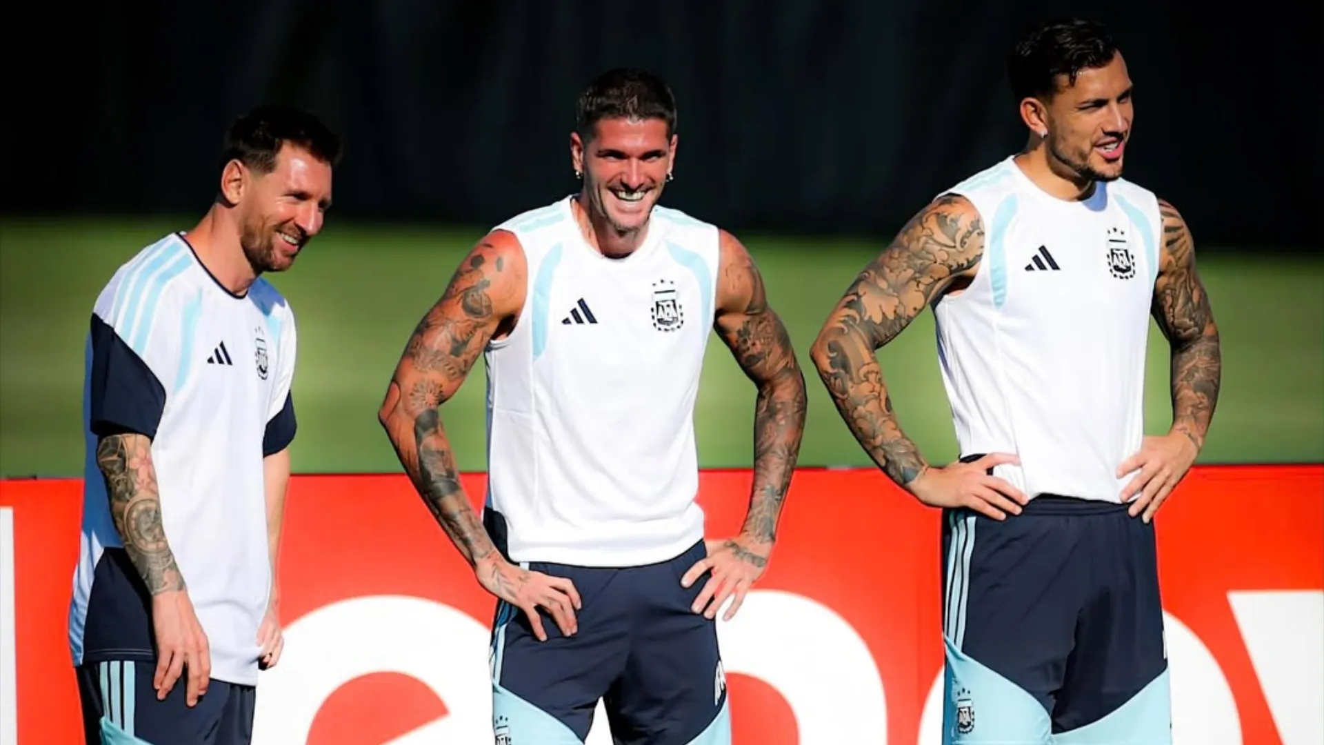 La sorpresa de Leandro Paredes y la Selección Argentina para Lionel Messi en su cumpleaños