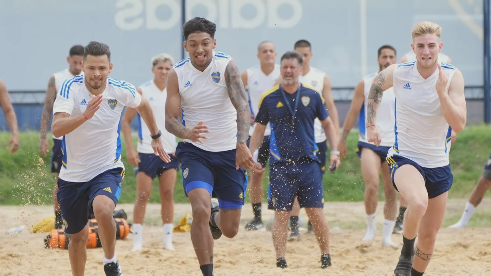 Volvió a Boca este verano y va por todo: "Quiero ganarme un puesto"