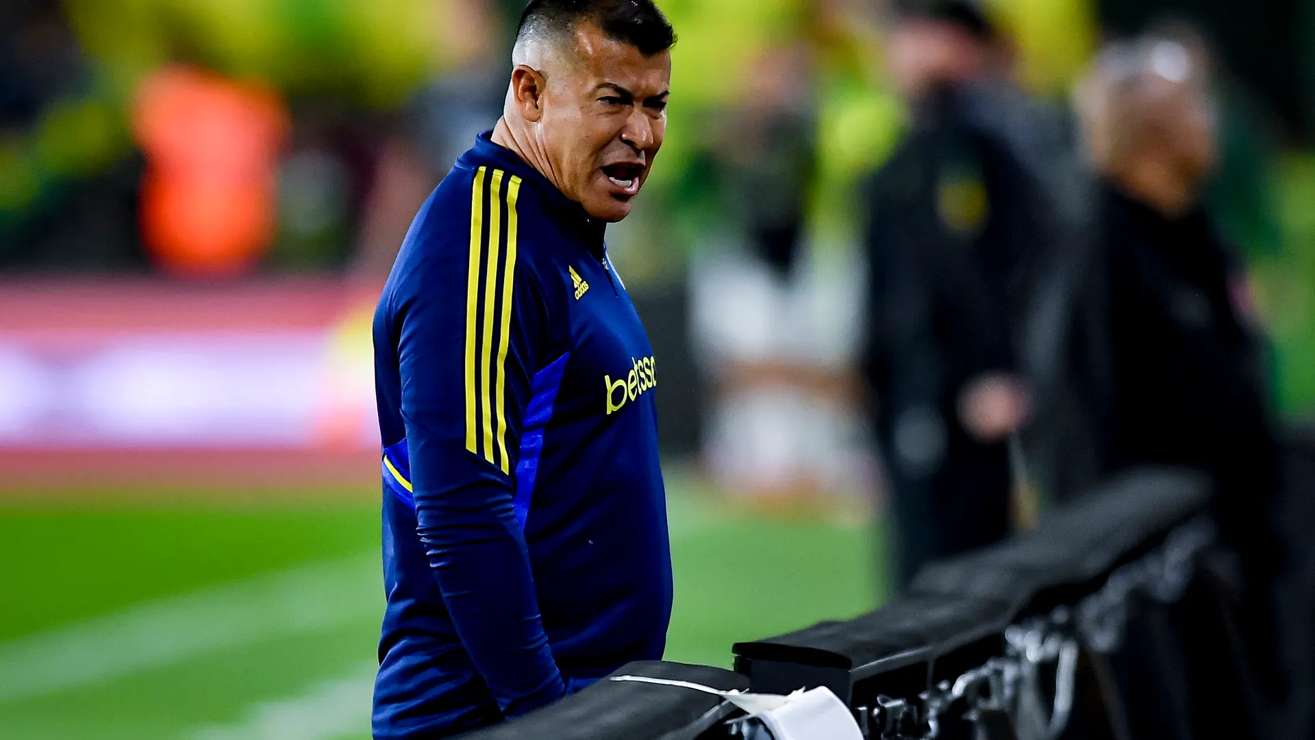 Almirón, contra el arbitraje: "Lamentablemente no hay VAR"