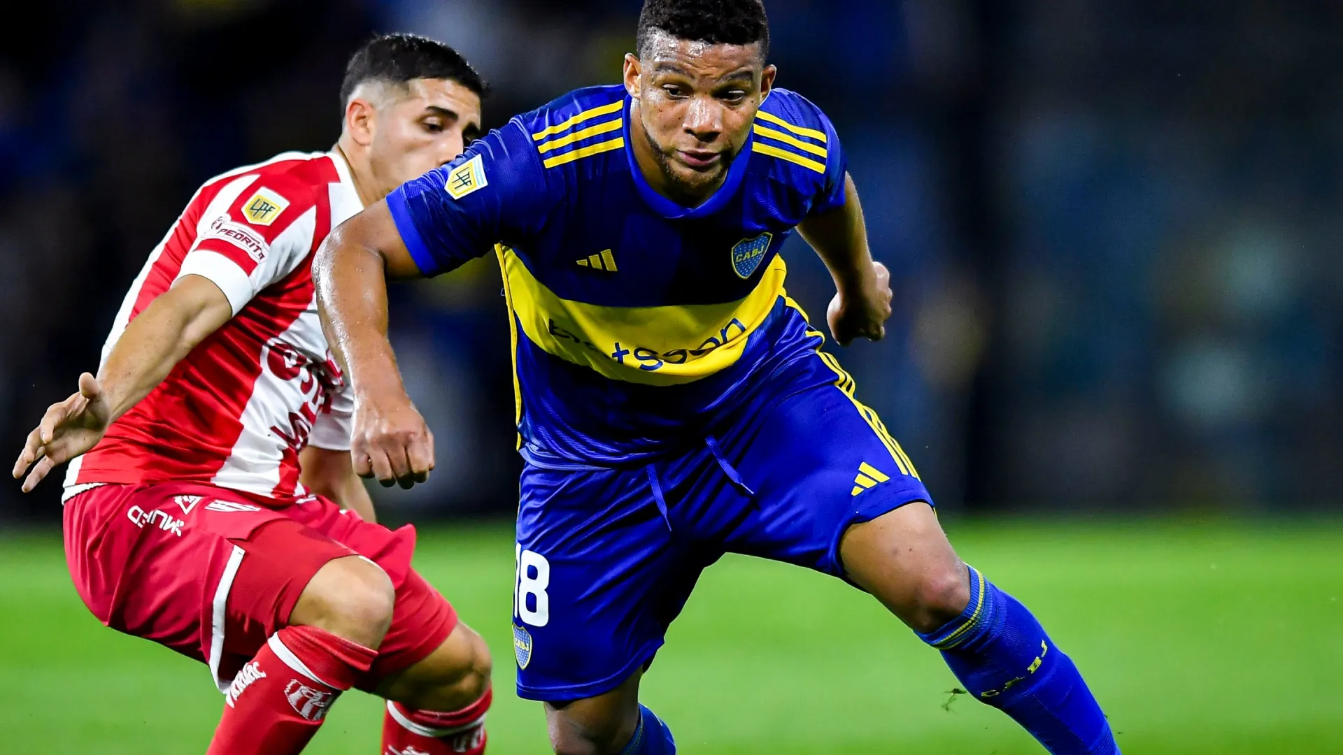Fabra, lesionado: ya se sabe qué tiene el lateral de Boca