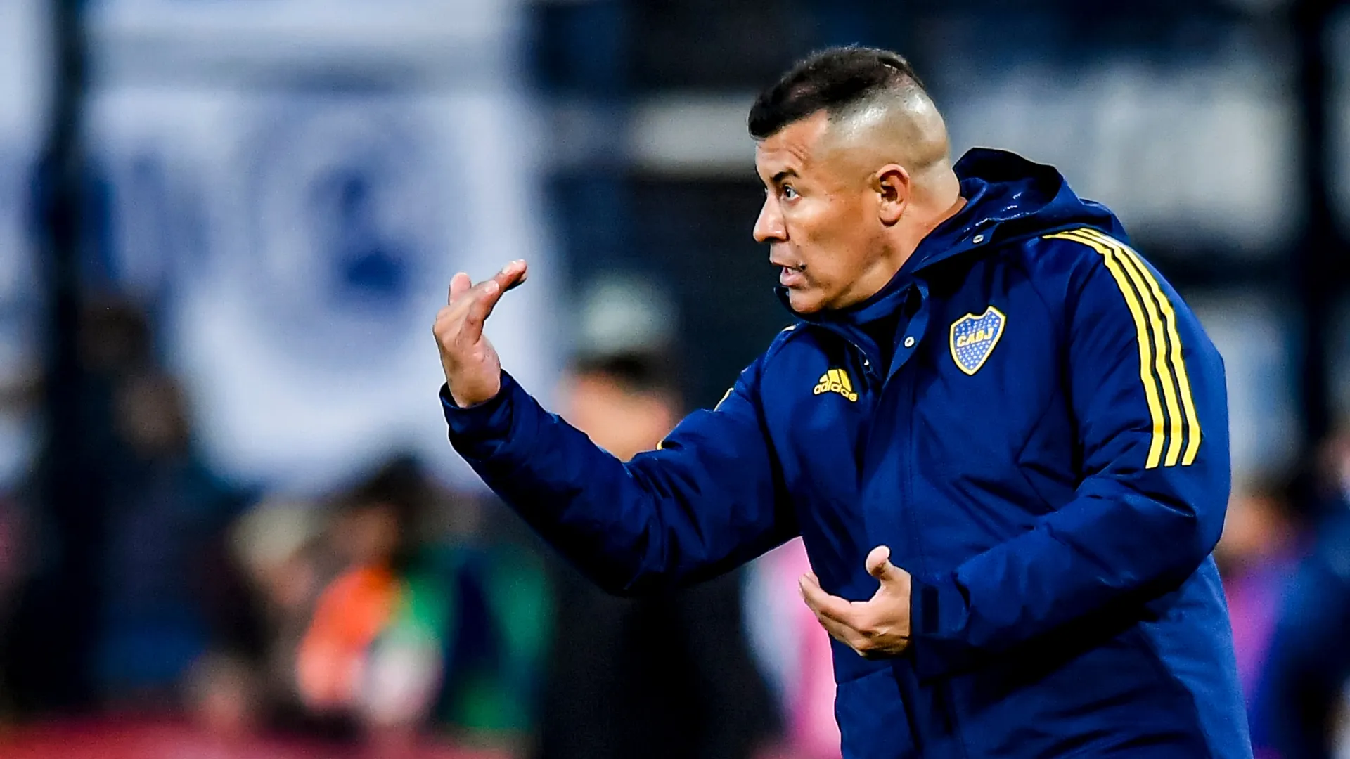 Después de hablar con Hurtado, ahora Almirón le avisó a otro jugador de Boca que no lo tendrá en cuenta