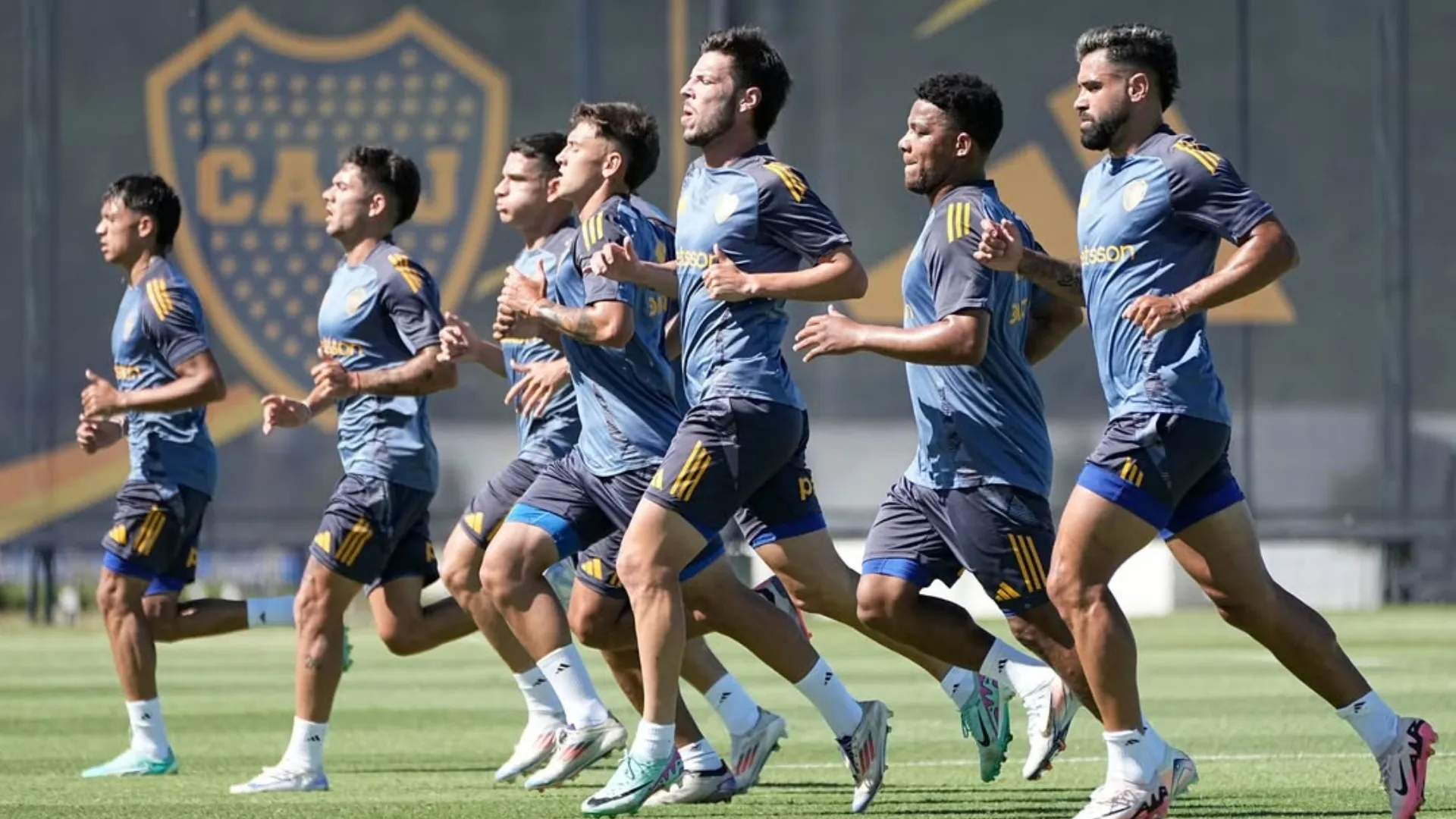 Agustín Martegani llegó como refuerzo importante a Boca, pero Gago tampoco lo tiene en cuenta en este 2025
