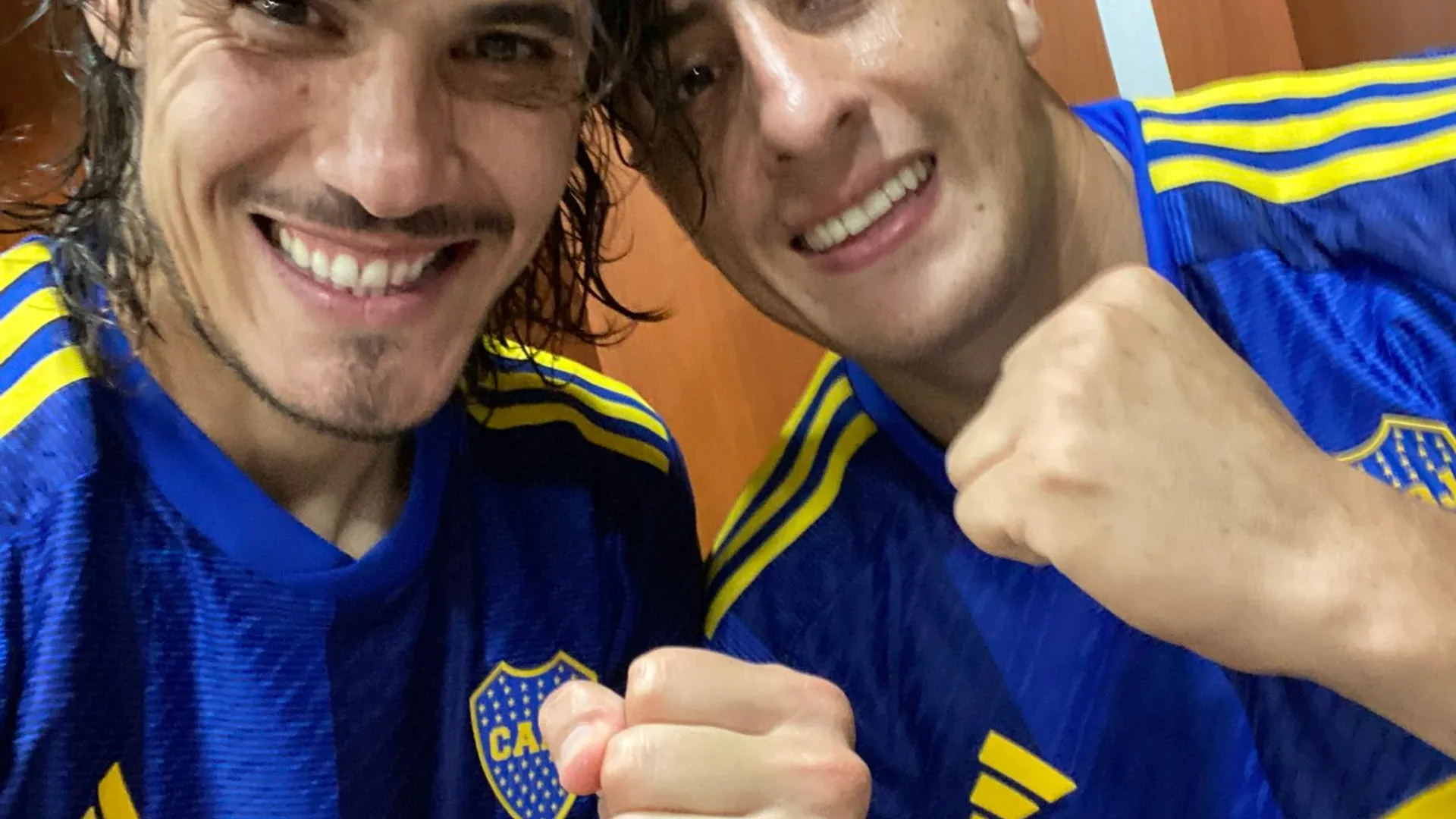 Edinson Cavani y Miguel Merentiel en Boca