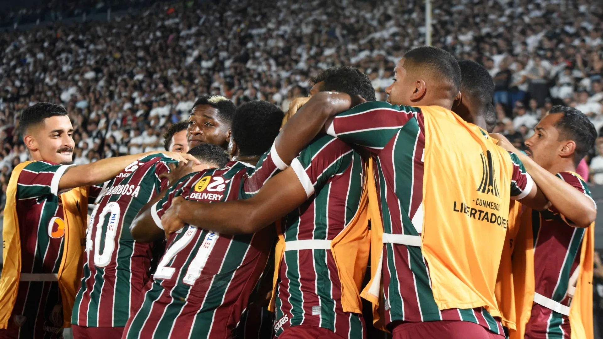 Última noticia: se lesionó Nino, zaguero y capitán de Fluminense