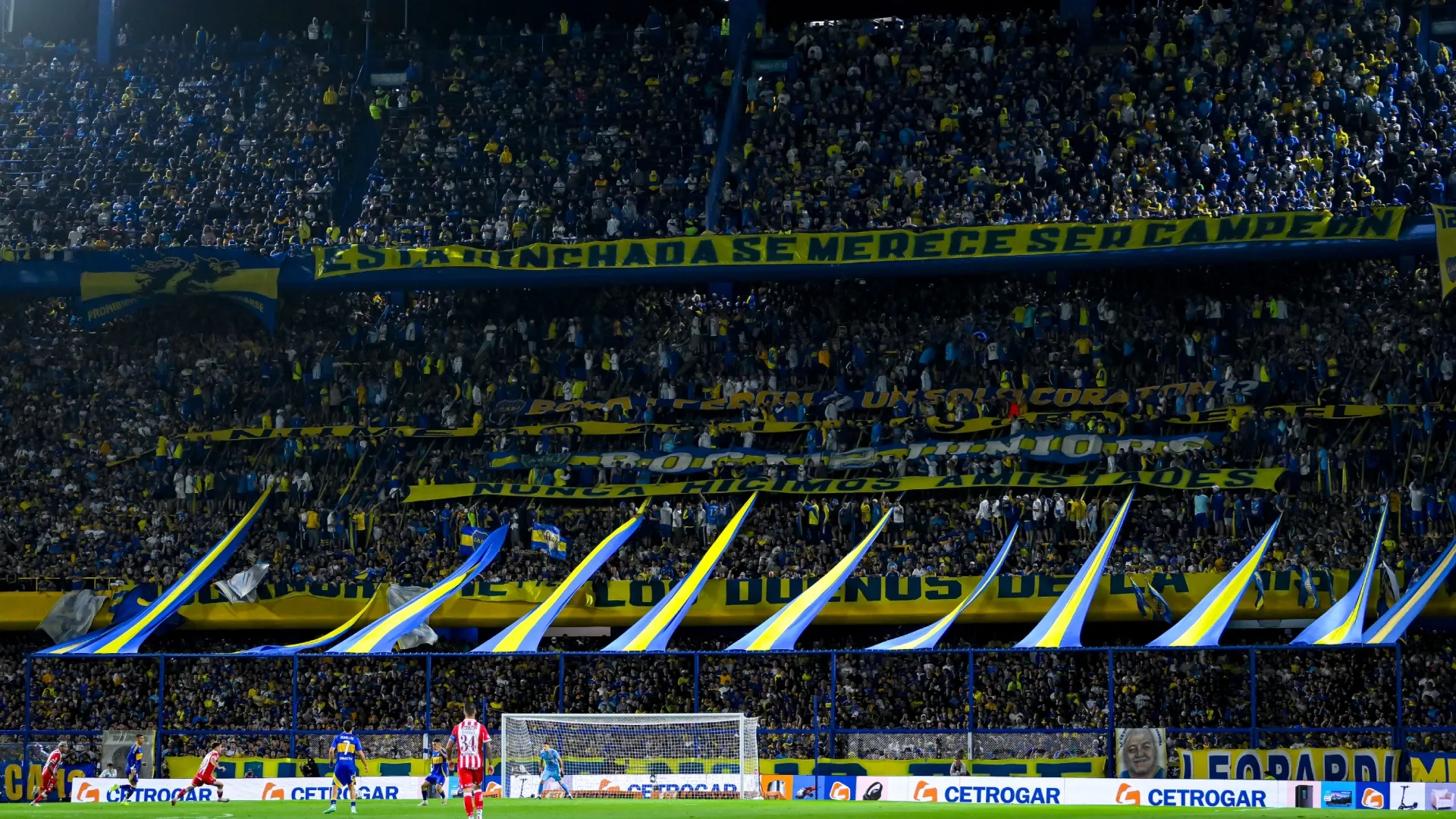Luciano Acosta se ofreció para volver a Boca en 2025 y apareció en La Bombonera ante Gimnasia