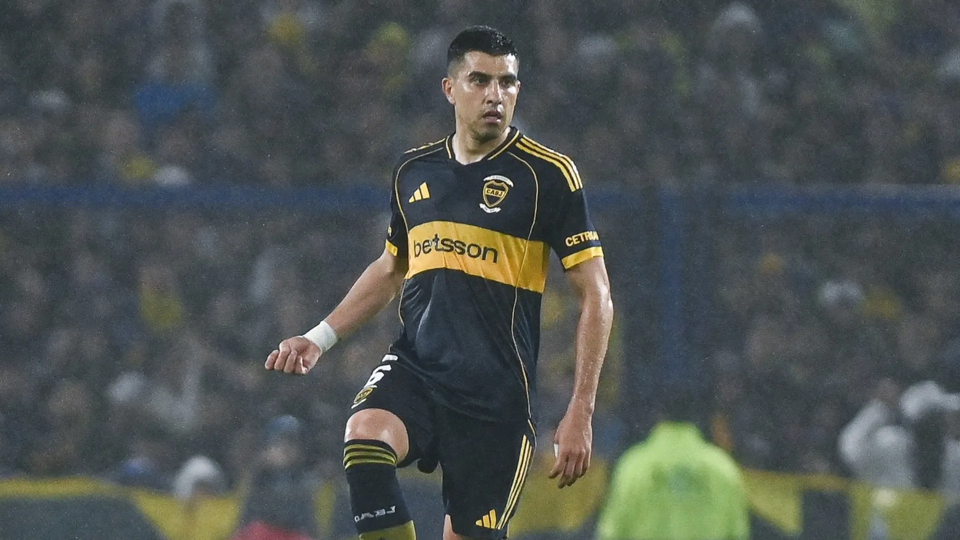 La bronca de Rodrigo Battaglia en Boca con el arbitraje de Dóvalo: "¿Qué cuentas hacen?"