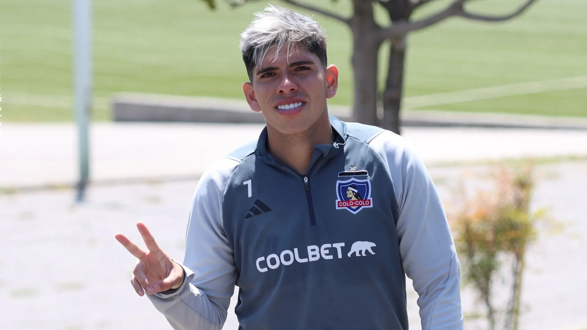Carlos Palacios fue presionado por Colo Colo para que no se vaya a Boca