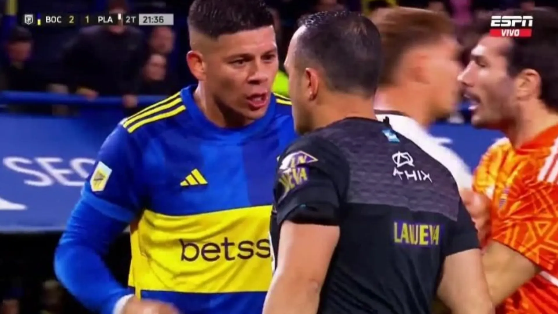 Espinoza habló después de su polémico cruce con Rojo en La Bombonera: "Con Marcos tengo..."