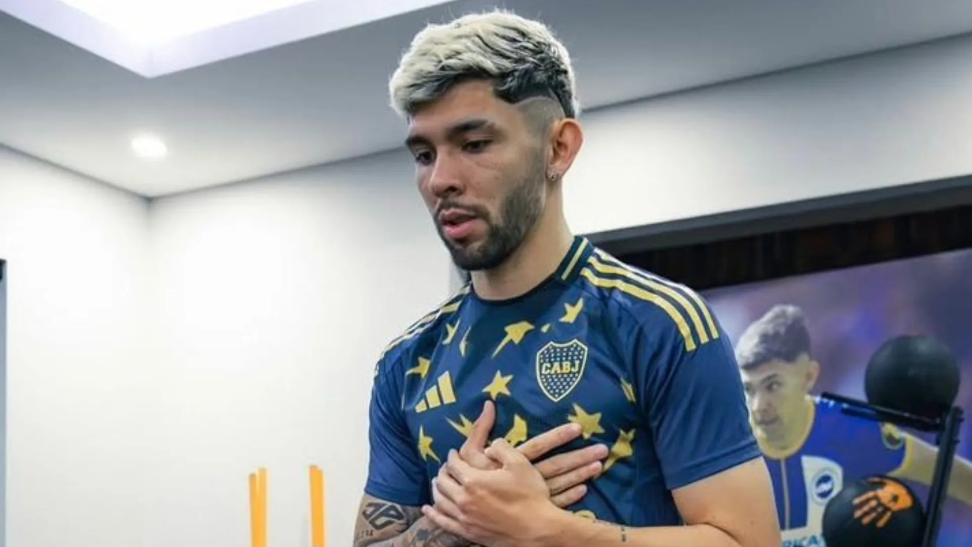 Julio Enciso apareció con una camiseta de Boca en Instagram y volvió locos a los hinchas: "Te queda pintada"