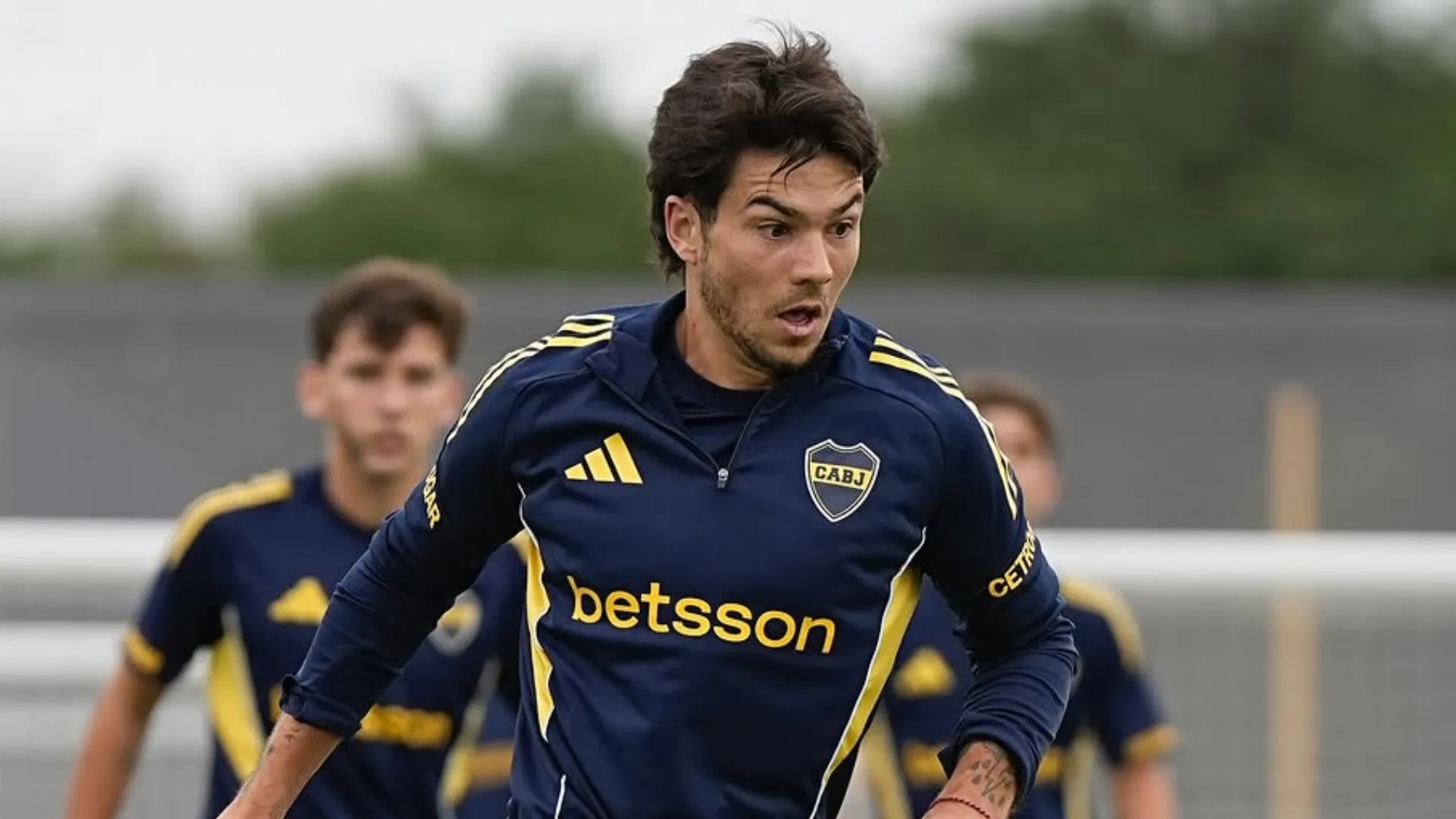 La decisión de Úbeda con Lucas Blondel que deja en claro qué pasará con el futuro del lateral