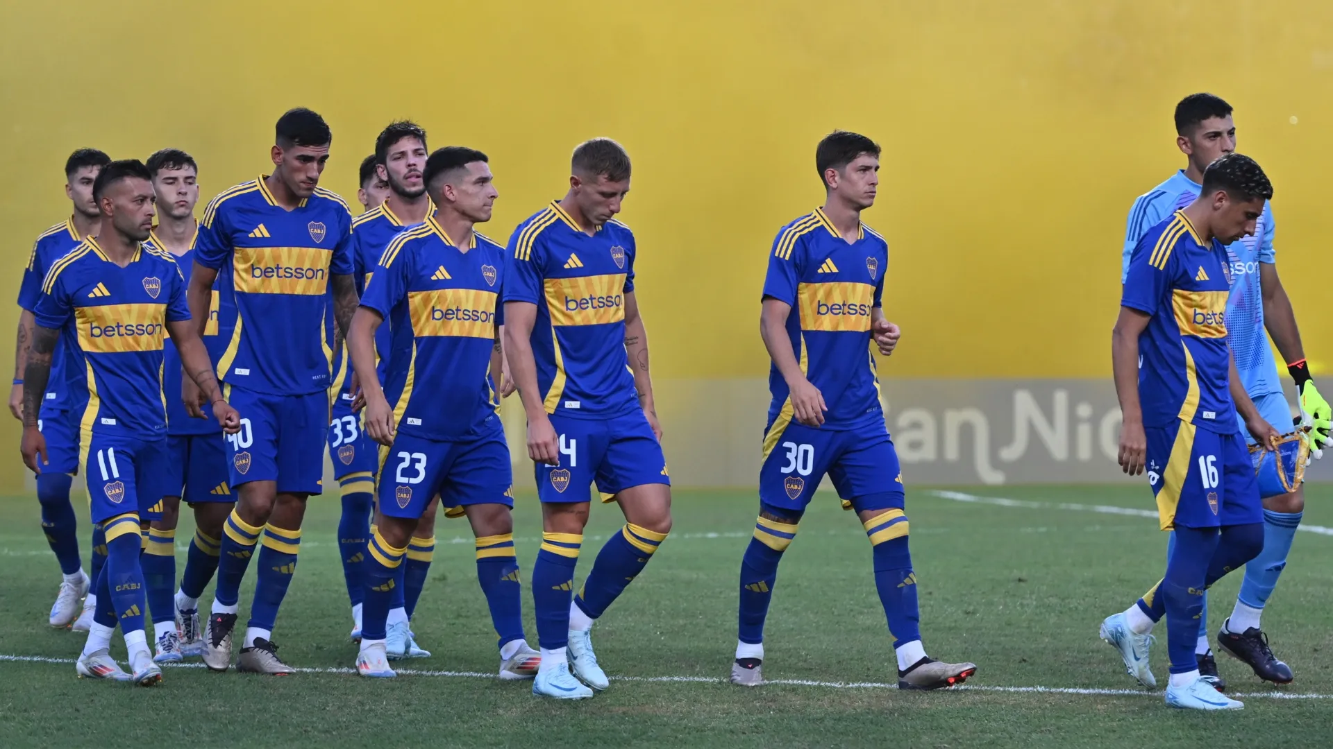 Brian Aguirre podría pasar a ser titular en Boca si cambia de rol en el equipo de Gago