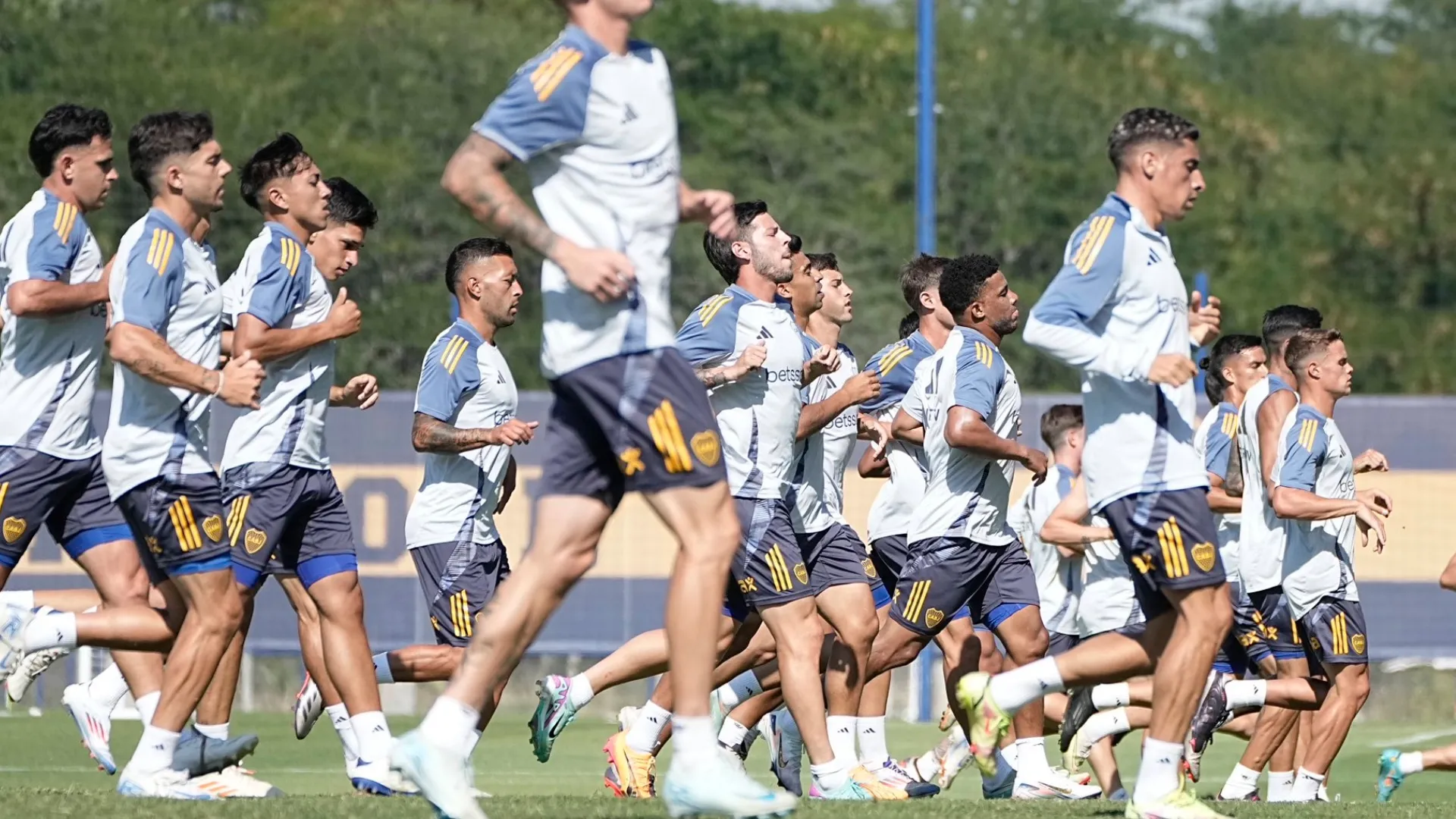 Úbeda, a cargo de la práctica: la buena noticia que recibió Boca en el último entrenamiento