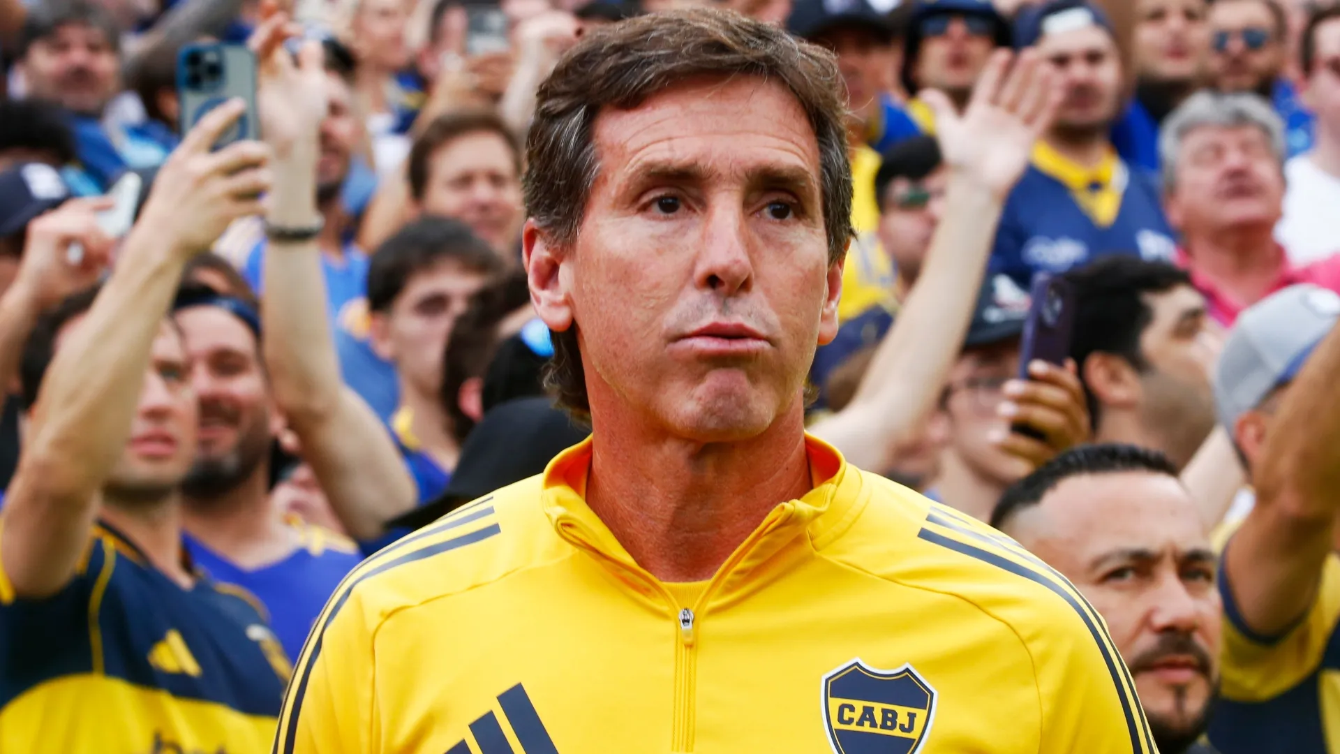 Claudio Úbeda y un dilema en el armado del equipo de Boca ante Newell's