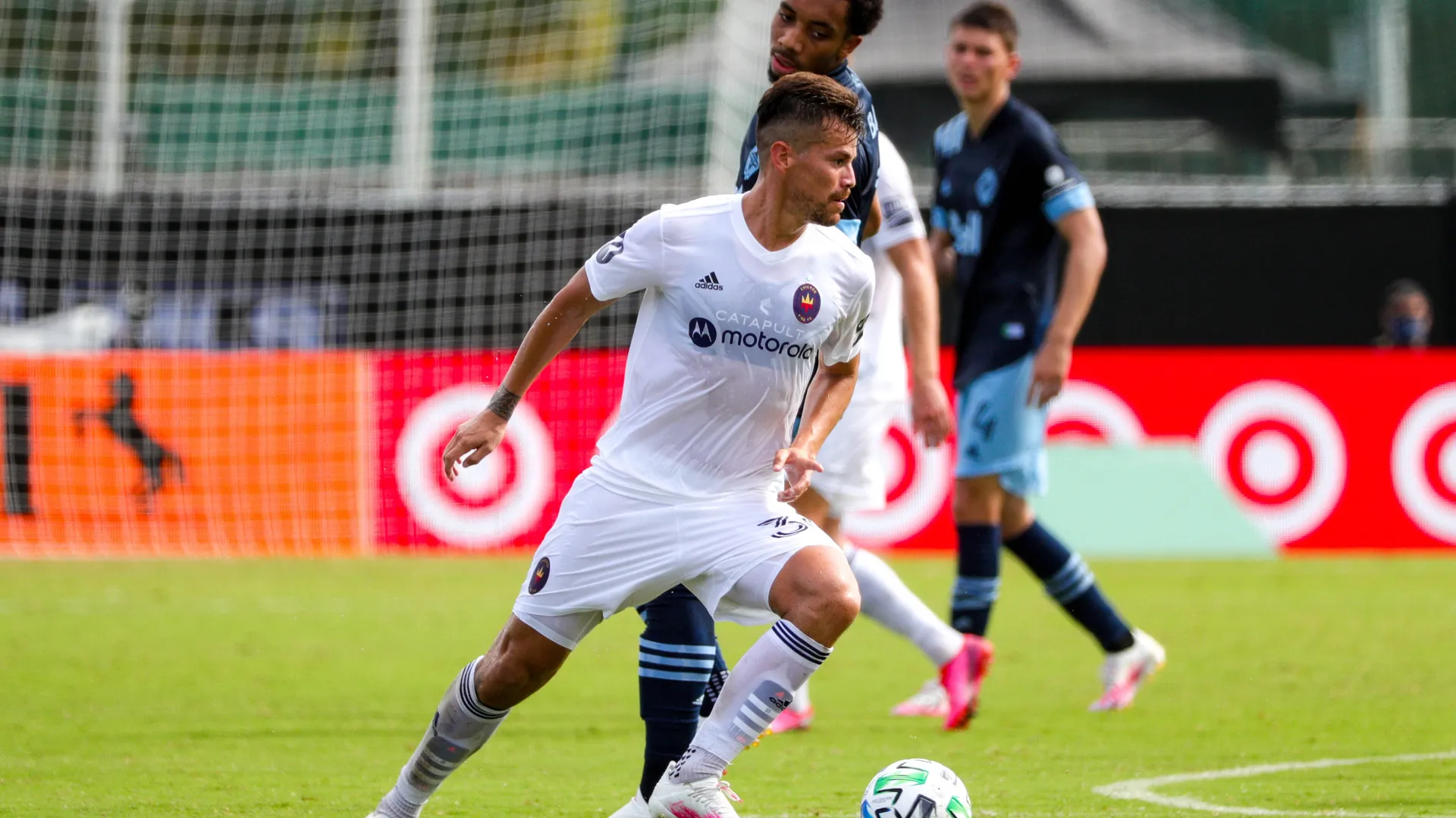 Boca consultó por Gastón Giménez