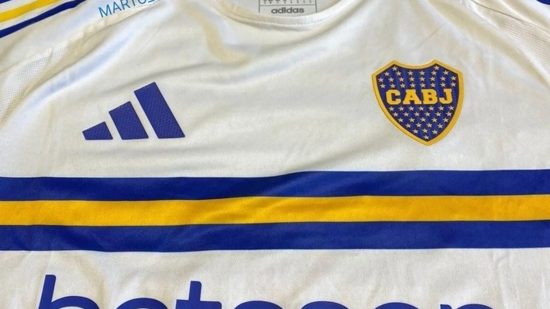 Esta sería la nueva camiseta suplente de Boca
