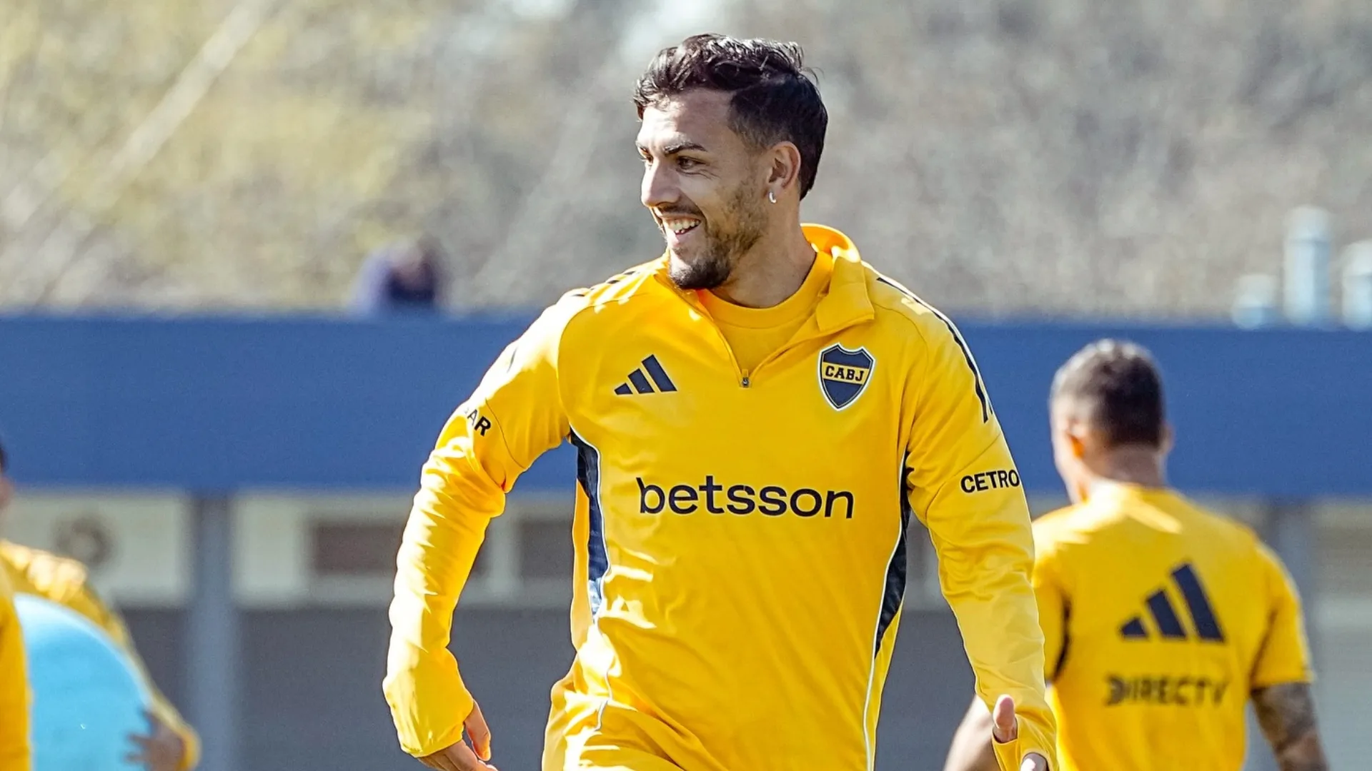 Viral: Leandro Paredes le mandó la camiseta de Boca a Neymar