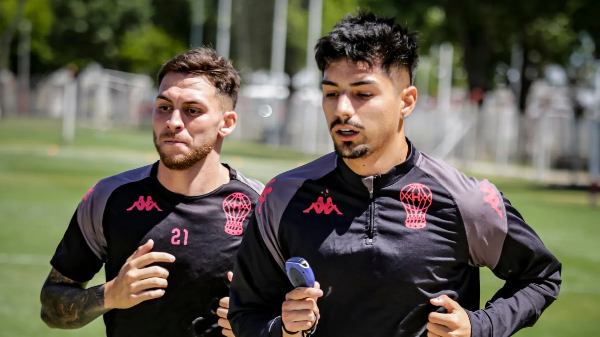 Williams Alarcón, pretendido por Boca, viajará a la pretemporada de Huracán: el motivo