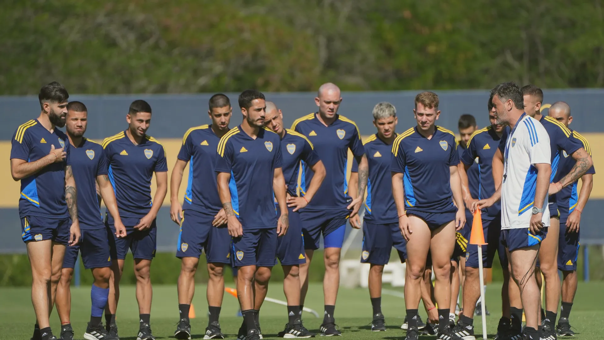 Dura baja para Boca: se desgarró un jugador titular y se perderá el partido en Abu Dhabi