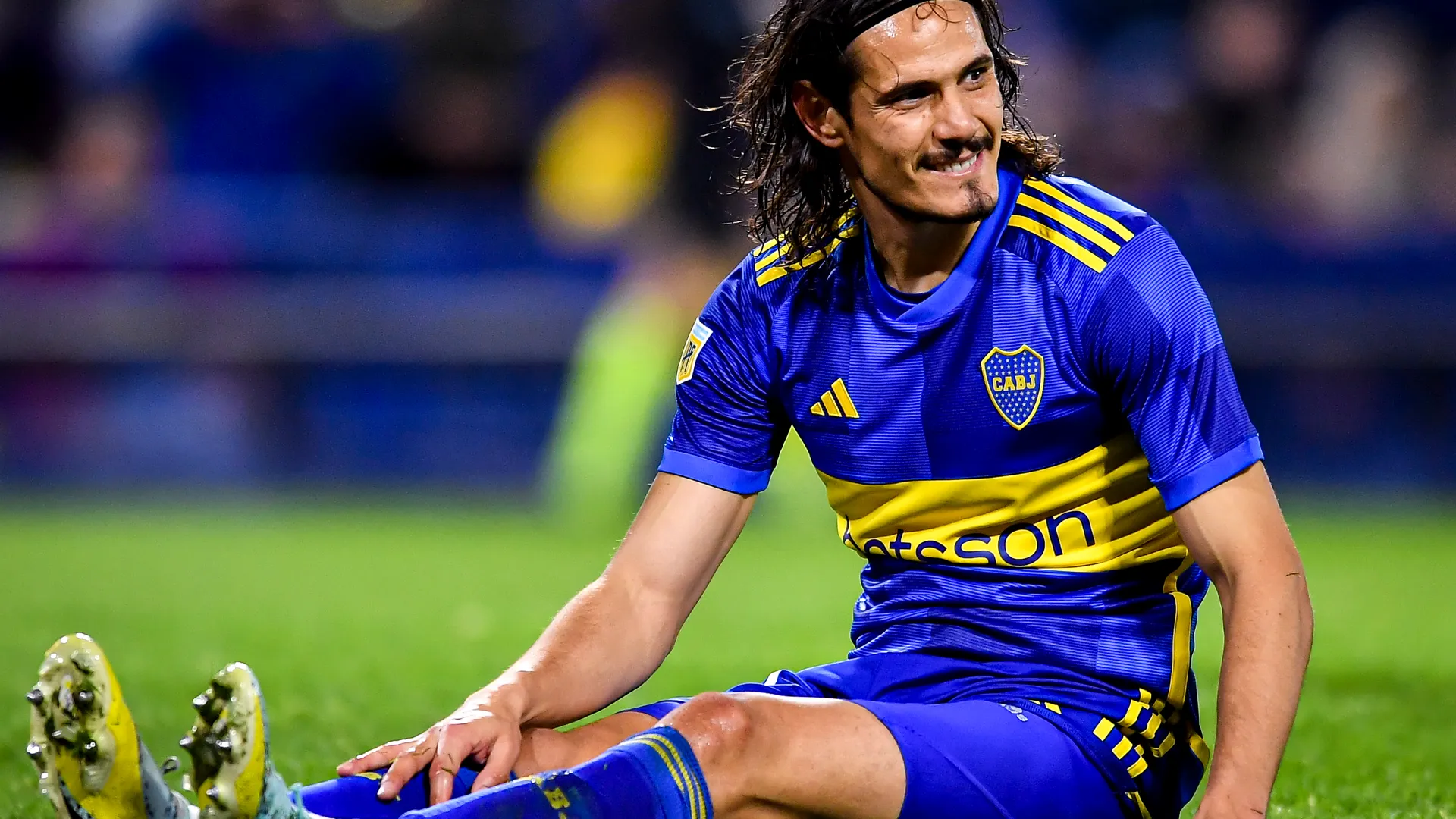 Cavani volvió de Uruguay: cuál es el plan de Boca para el delantero