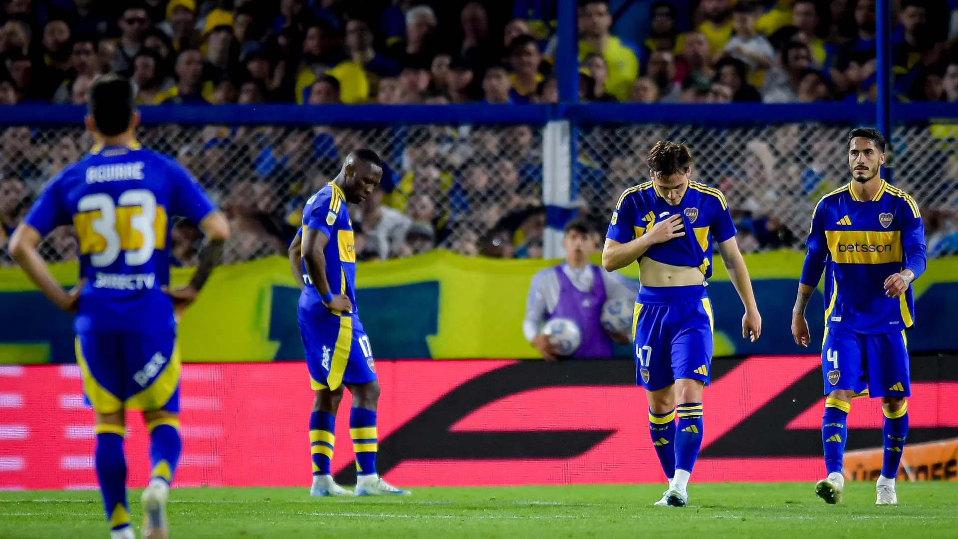 Nicolás Figal se quejó con el arbitraje de Boca vs. Riestra