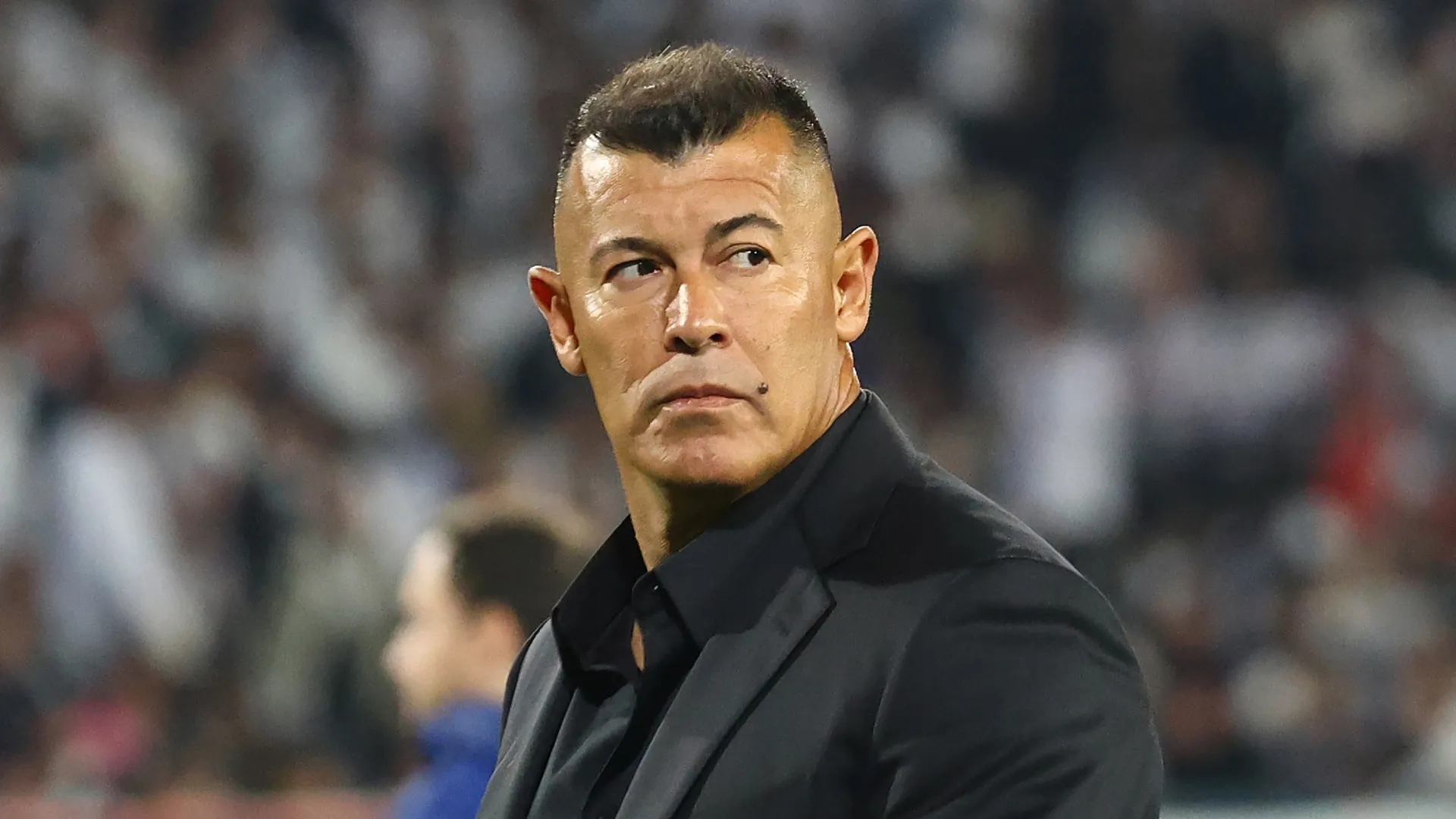 Jorge Almirón dejó de ser el DT de Colo Colo