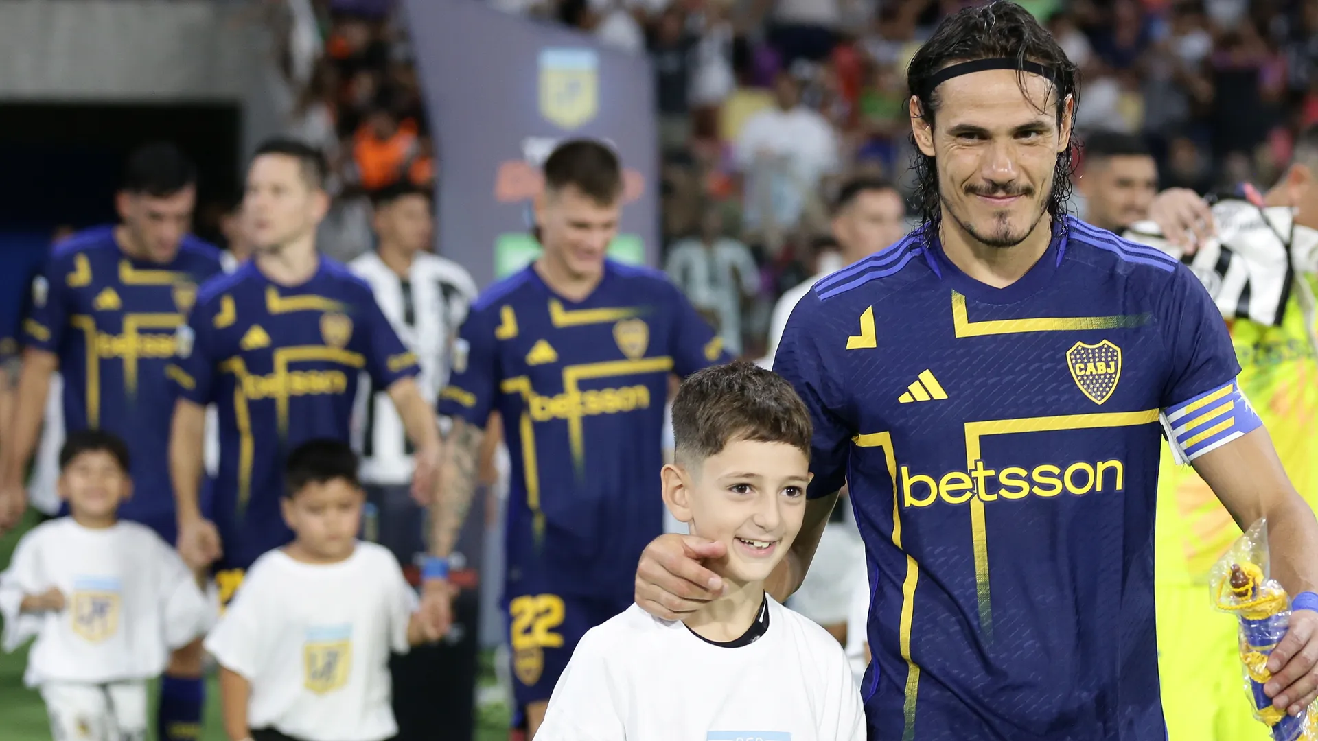 Edinson Cavani, capitán de Boca