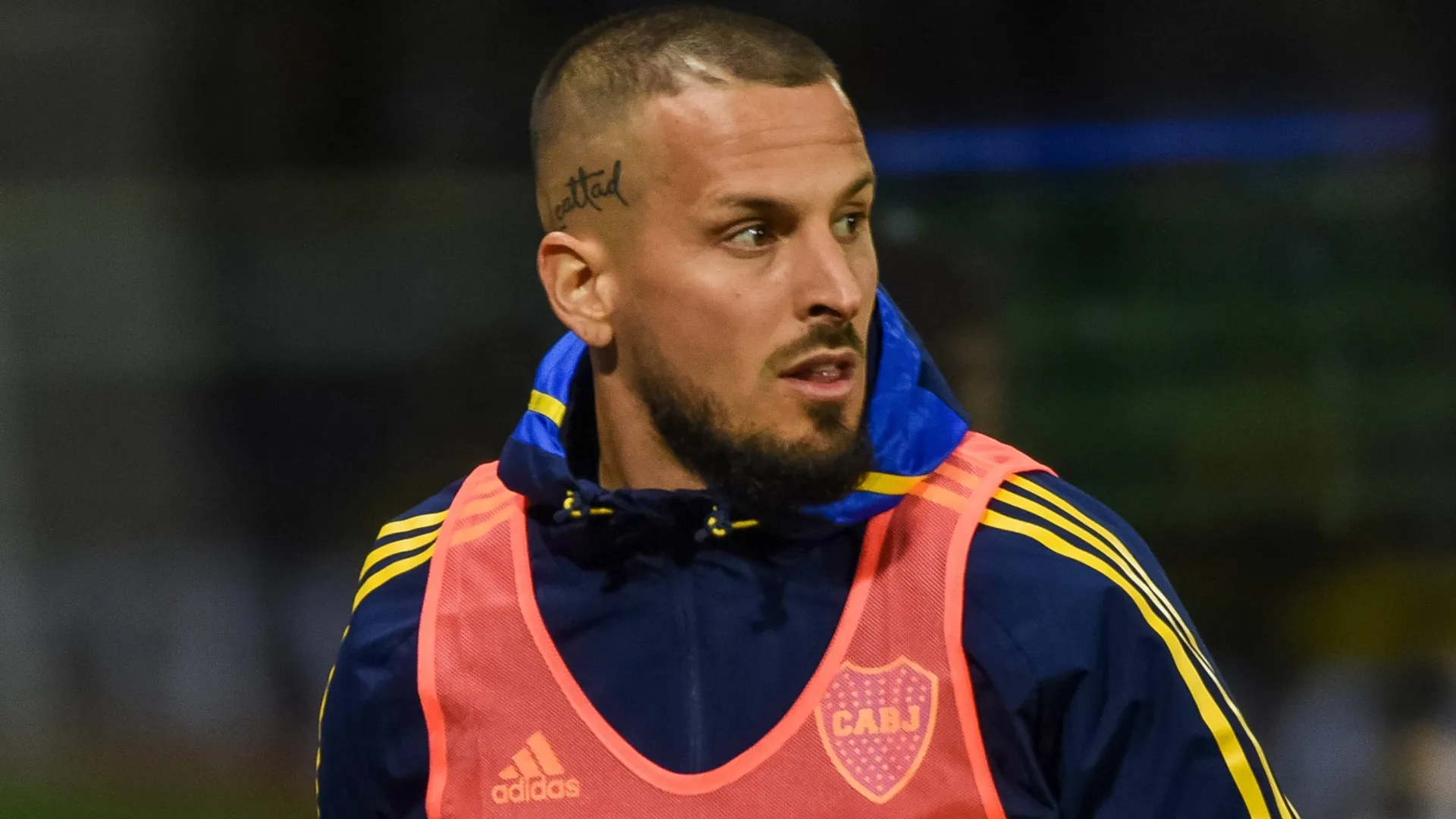 ExBoca | Darío Benedetto viajó para firmar contrato con Queretaro de México