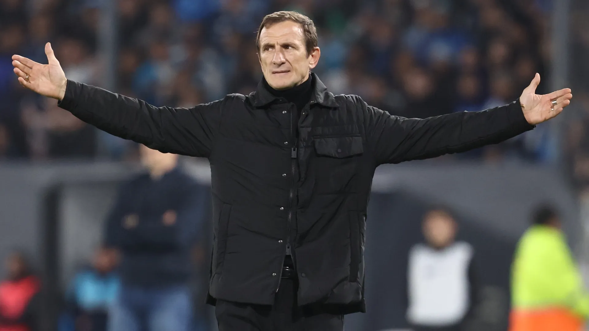Arruabarrena se mostró cauto con un titular de Boca.