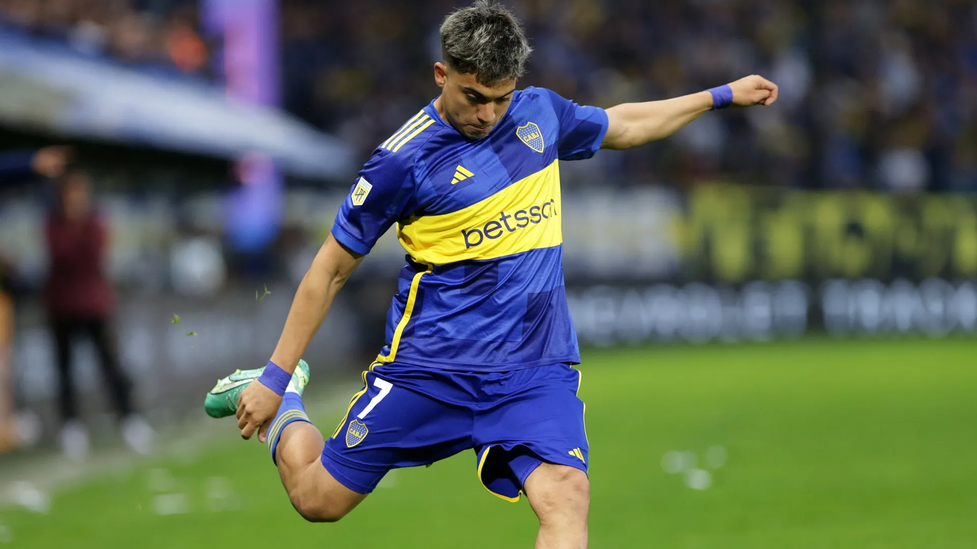 Zeballos se rompió los ligamentos: cuándo lo operan, cuánto tiempo demorará su recuperación y cuándo volvería a jugar