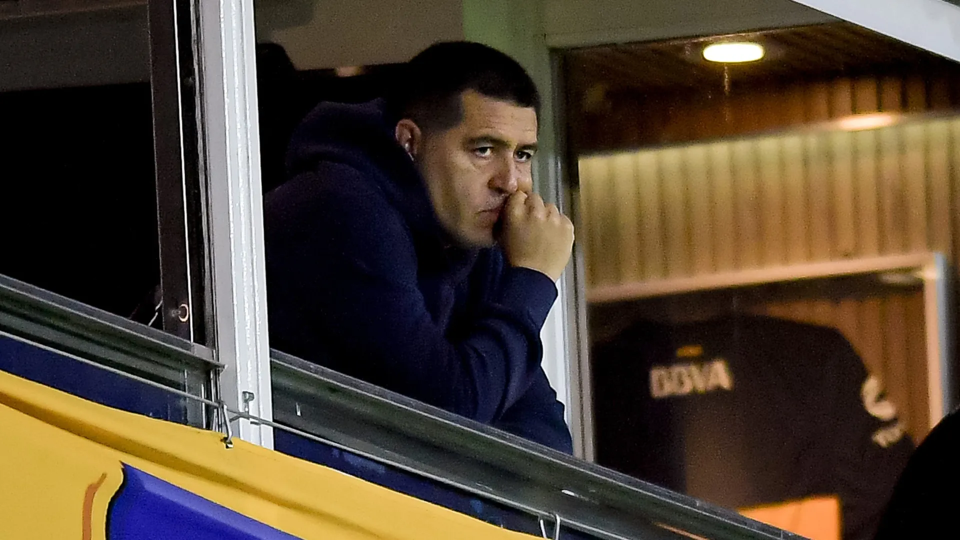 Fue compañero de Juan Román Riquelme en Boca y cuestionó su charla con el plantel: "Como si tu suegra se mete en tu casa..."