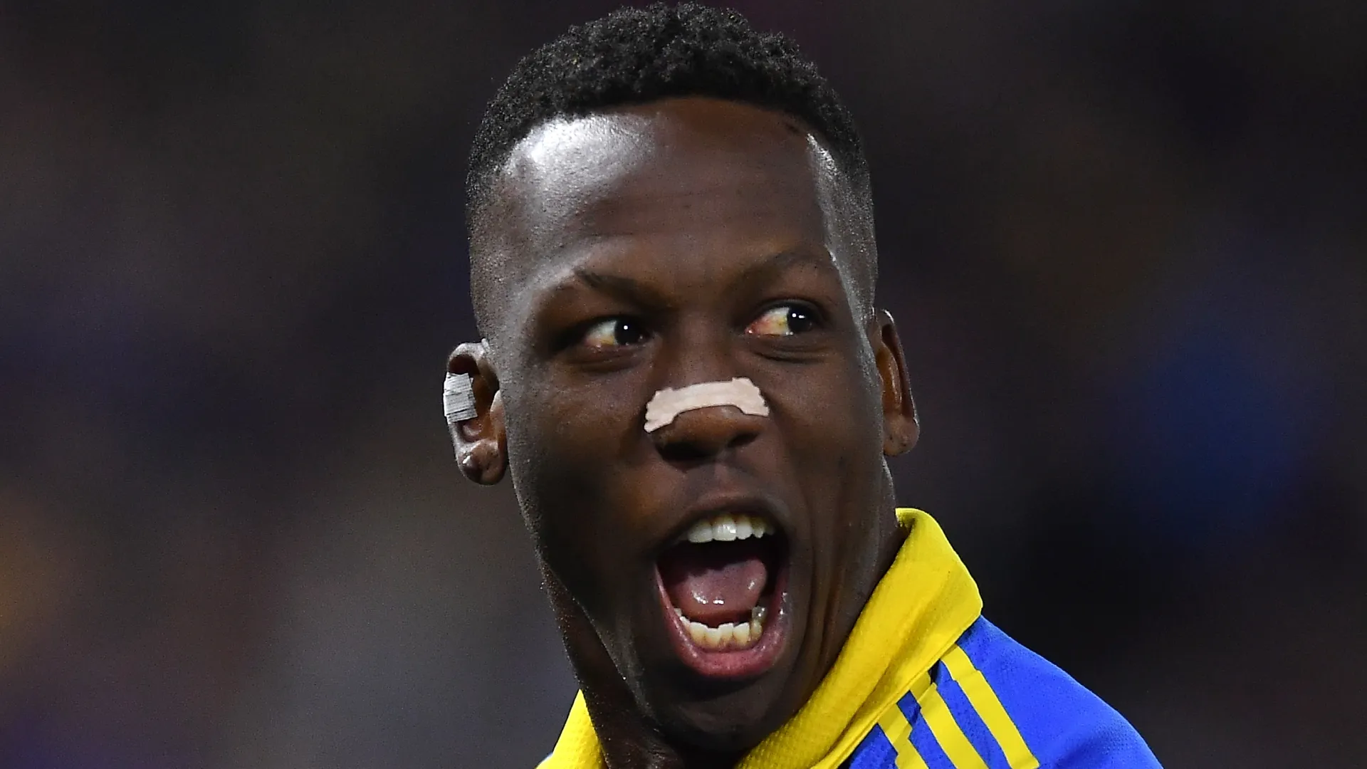 Luis Advíncula no ocultó su enojo y apuntó contra el periodismo: "Se creen los dueños de la verdad"
