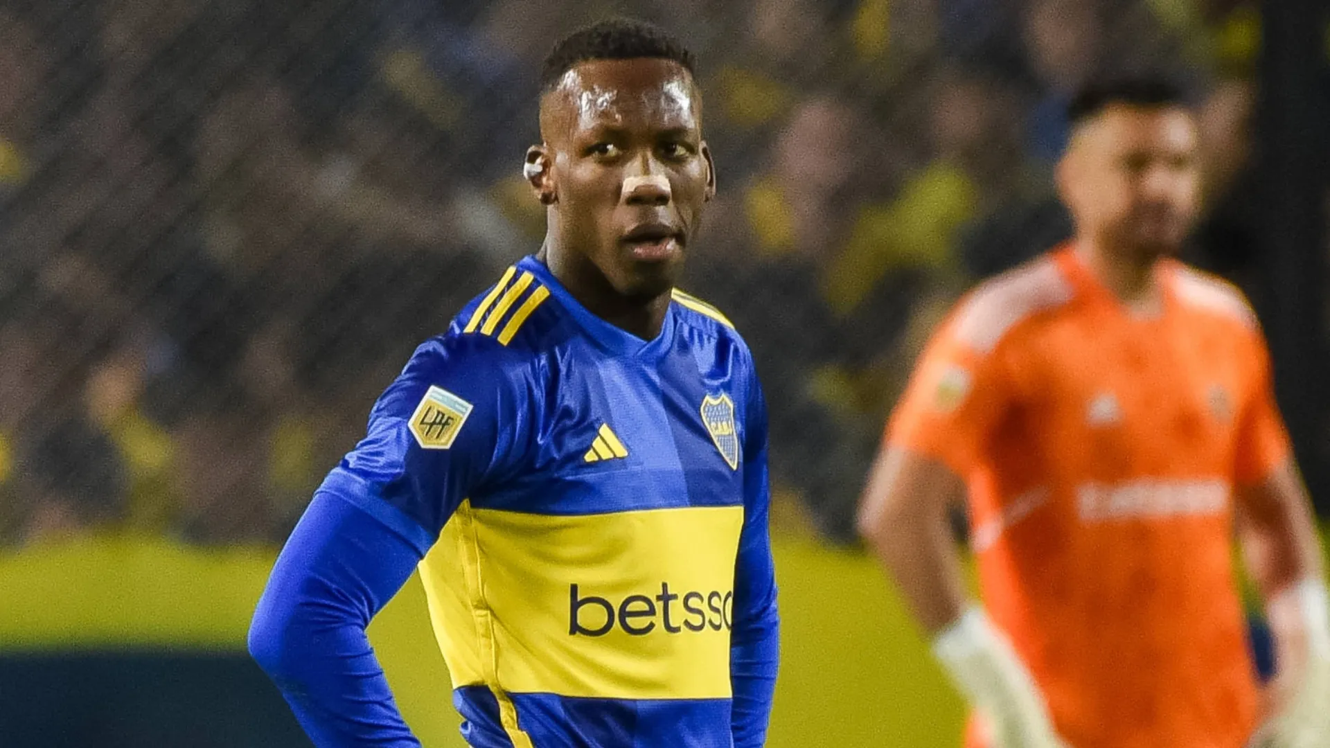Atento, Boca: ¿Luis Advíncula no vuelve de Perú y queda afuera vs. Vélez?