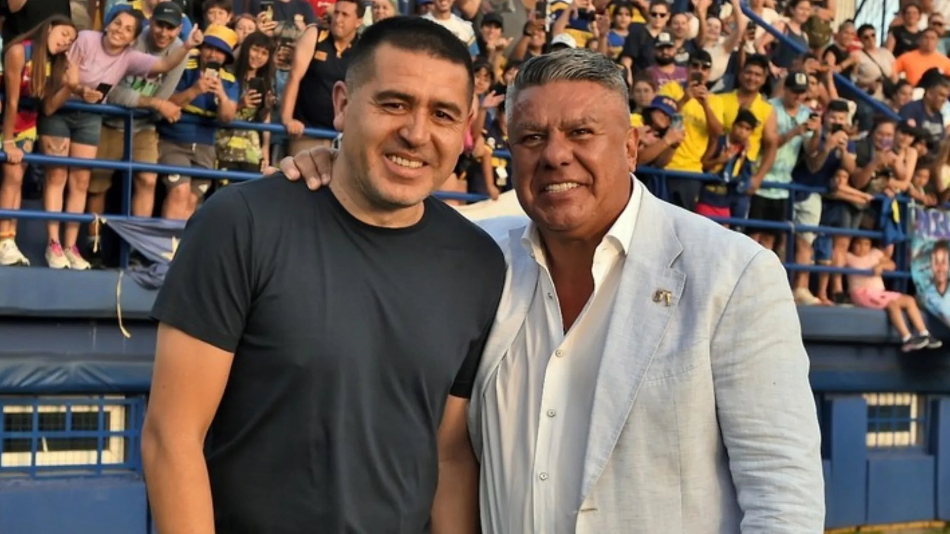 Chiqui Tapia y un gesto de apoyo a Riquelme en la previa de las elecciones en Boca