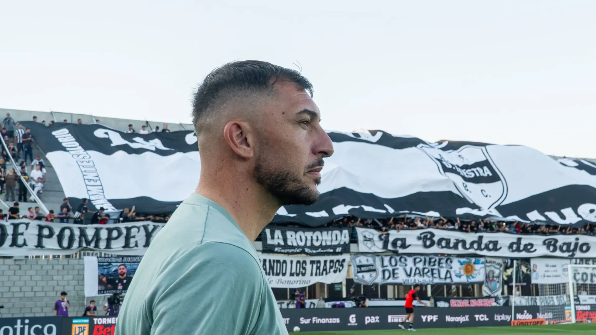El DT de Riestra reveló su plan para buscar la victoria contra Boca: "Tenemos que..."
