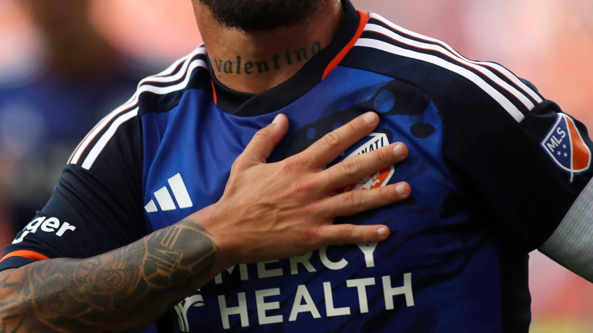 Los hinchas piden que Luciano Acosta vuelva a Boca y él quiere, pero vale 8 millones