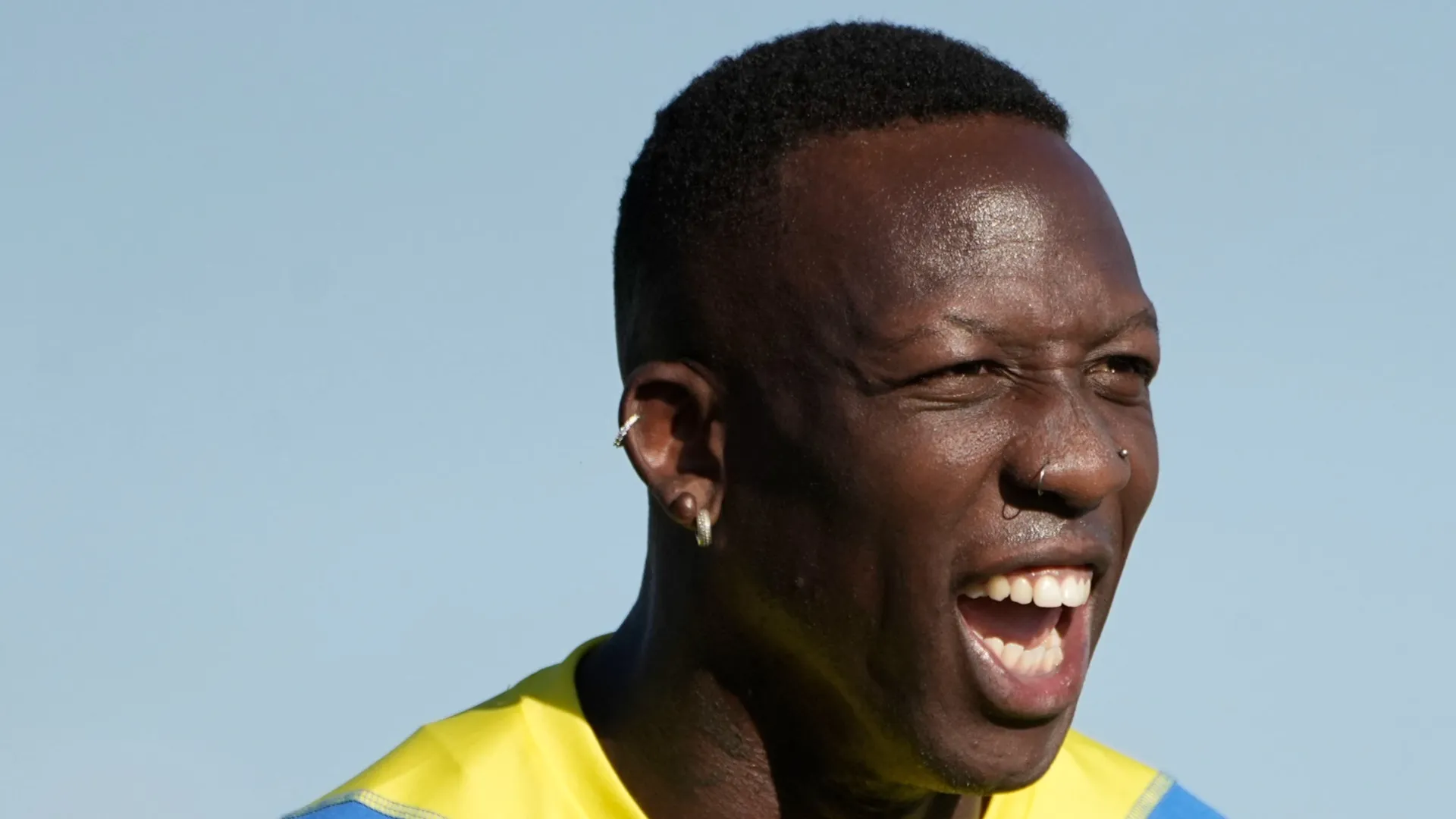 Alerta en Boca por la oferta formal que llegó por el pase de Luis Advíncula