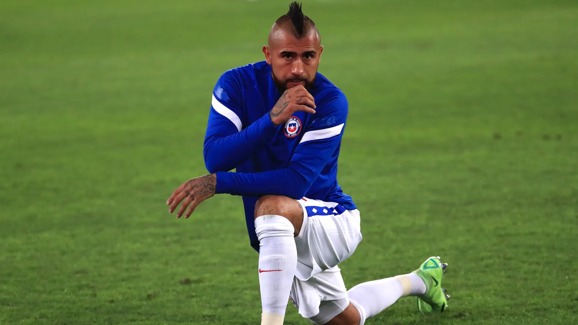 Arturo Vidal podría ser compañero de Edwin Cardona, ex Boca, en el club menos pensado