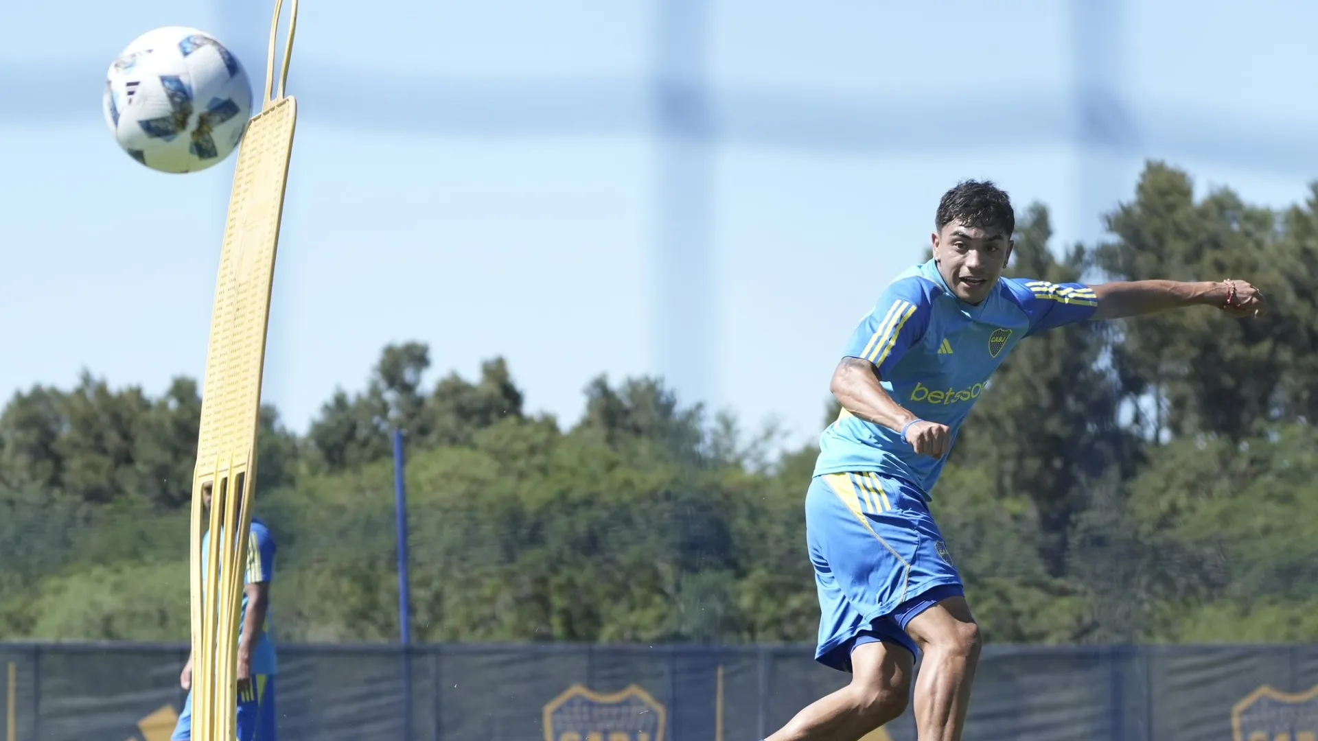 Luca Langoni también puede ser un refuerzo para Boca: Diego Martínez busca hacerlo sentir importante otra vez