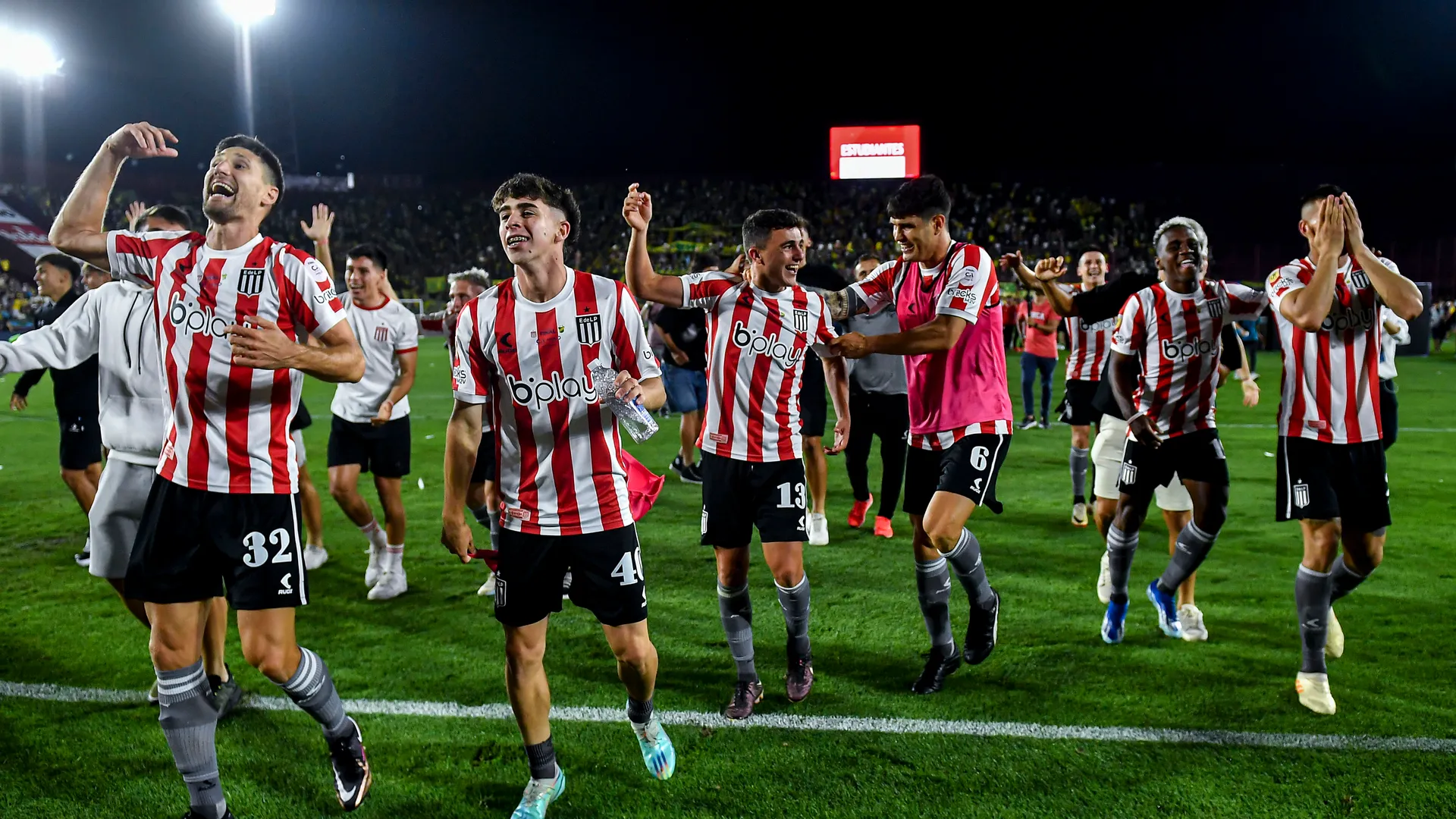 Estudiantes pierde a Federico Fernández para el partido vs. Boca