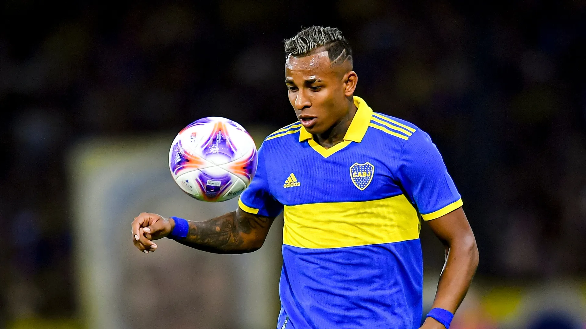Última noticia: llegó una nueva oferta por Villa y ya se sabe la respuesta de Boca