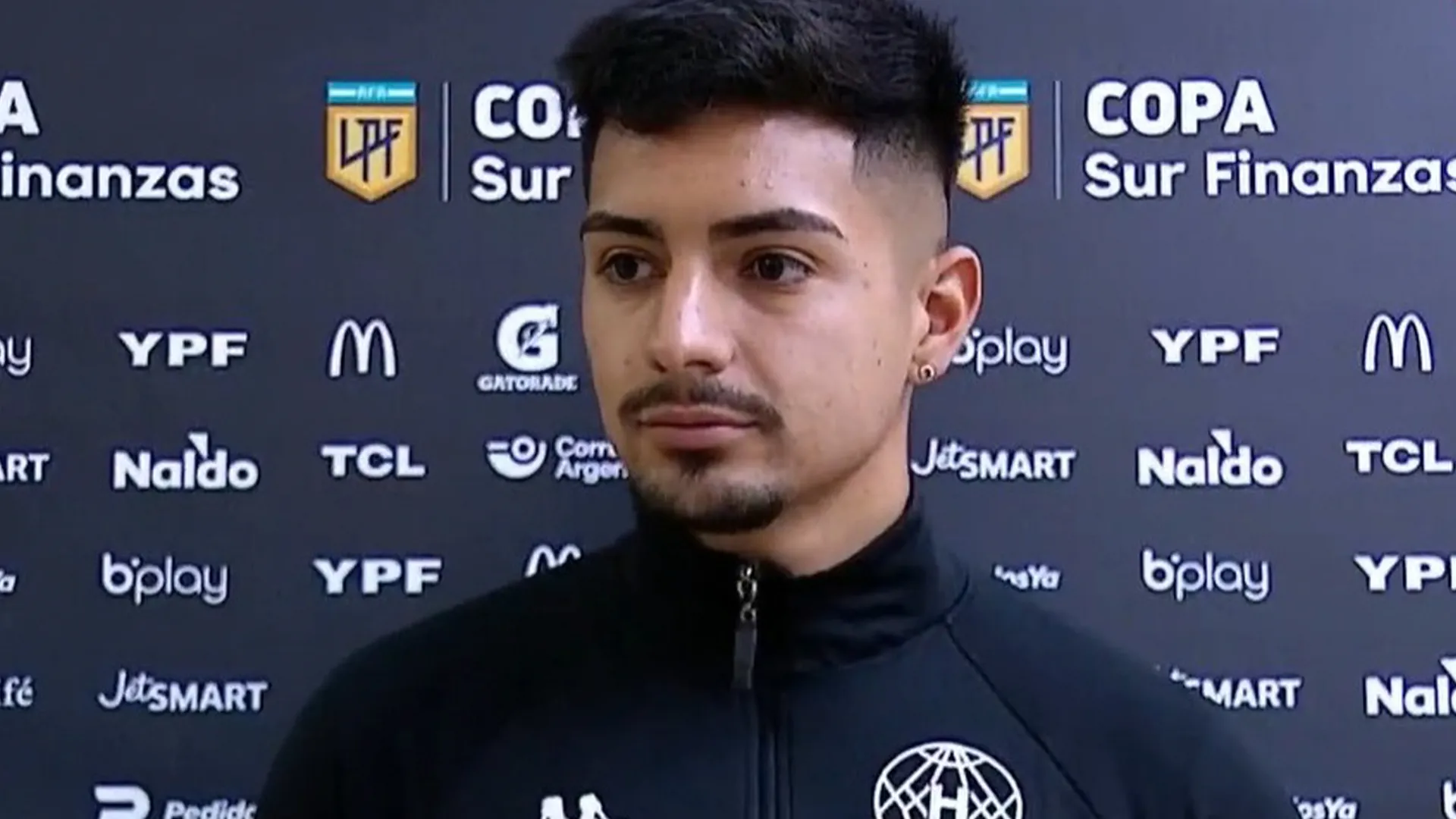 Williams Alarcón, jugador de Huracán